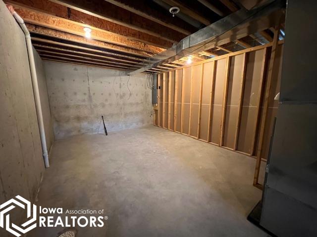 1904 S Meadowview Avenue, Mount Pleasant, Iowa image 25