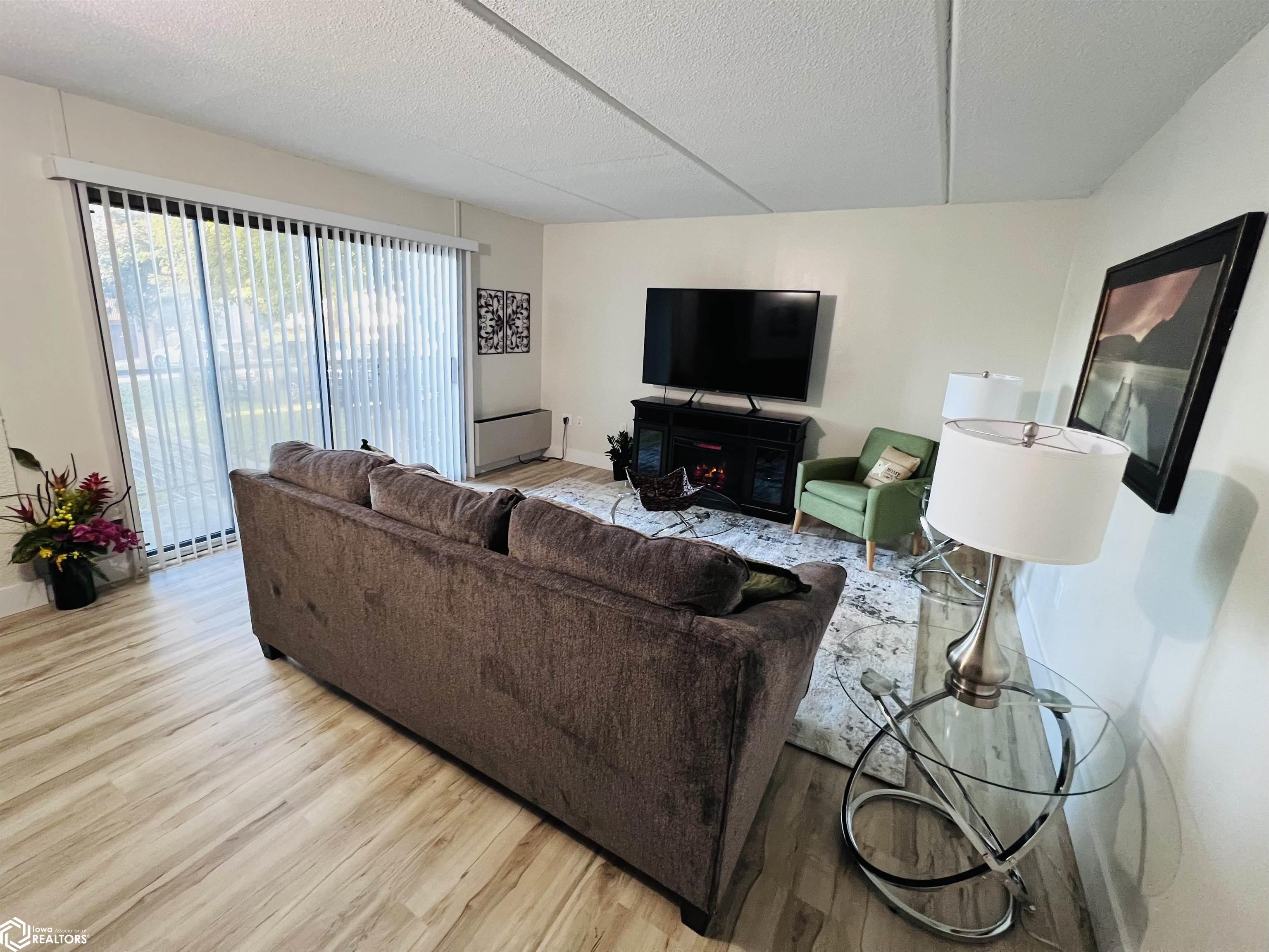 2700 N Shore Drive #201, Clear Lake, Iowa image 2