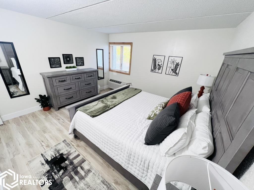 2700 N Shore Drive #201, Clear Lake, Iowa image 9