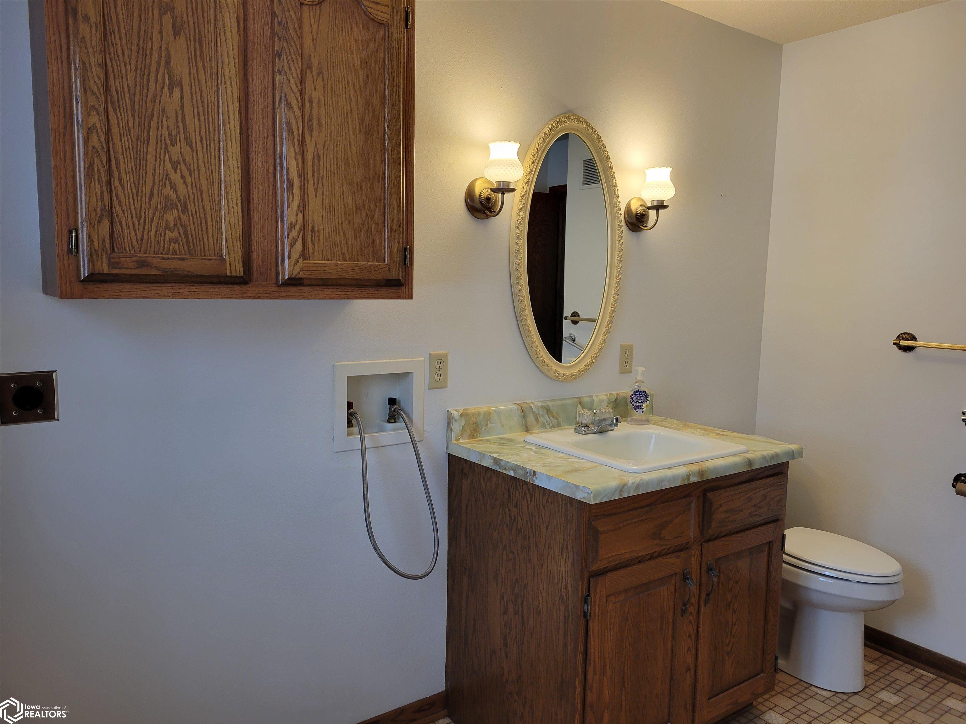1003 Oak Knoll Road, Red Oak, Iowa image 25