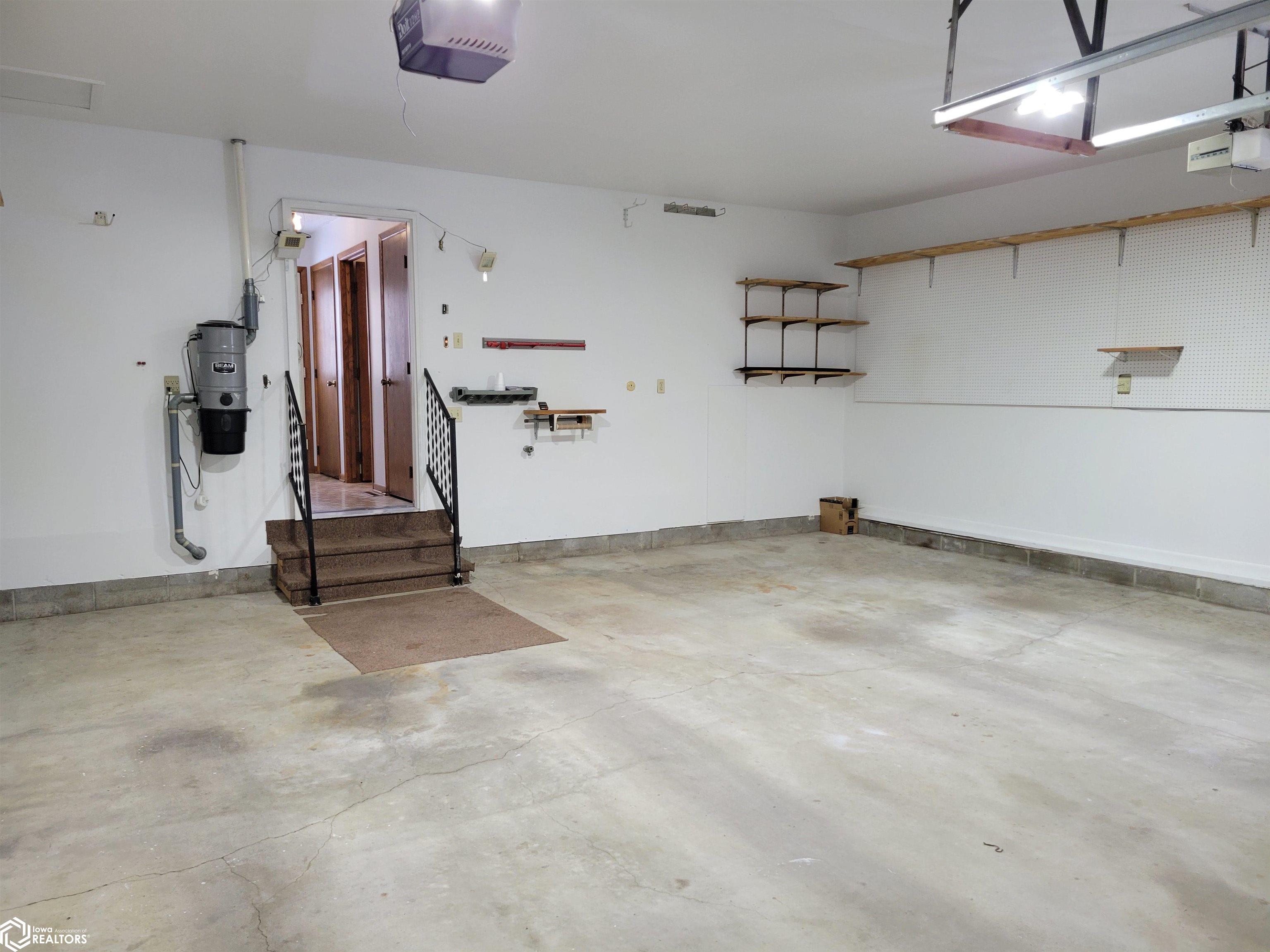 1003 Oak Knoll Road, Red Oak, Iowa image 28