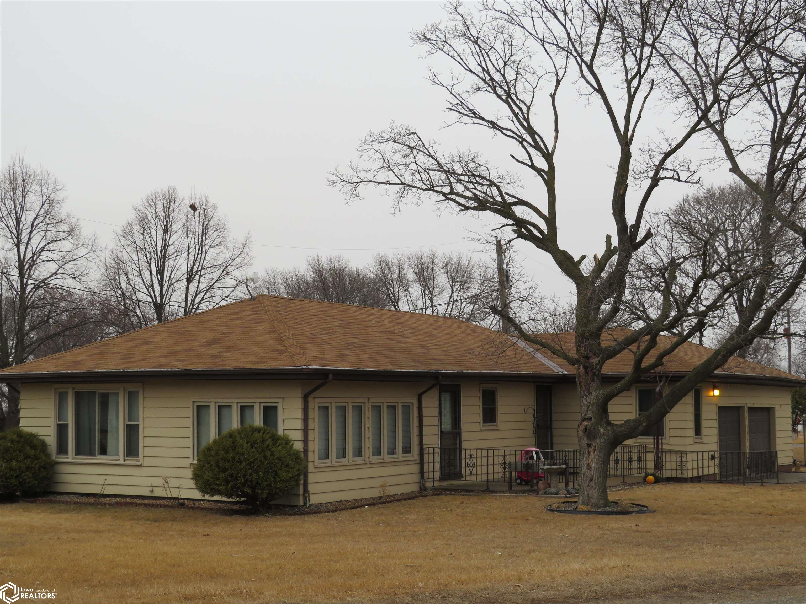 524 S Akir Street, Latimer, Iowa image 1