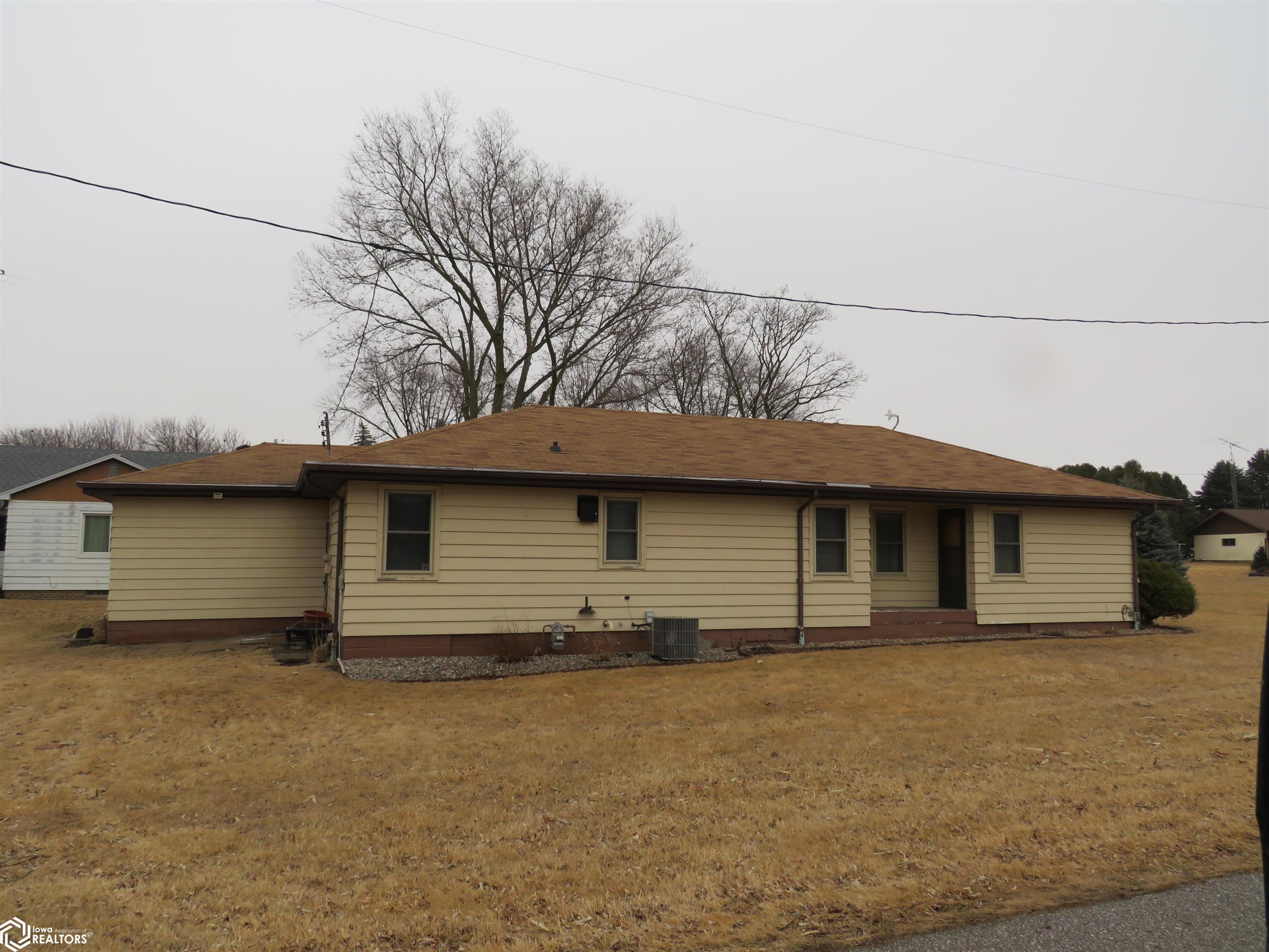 524 S Akir Street, Latimer, Iowa image 2