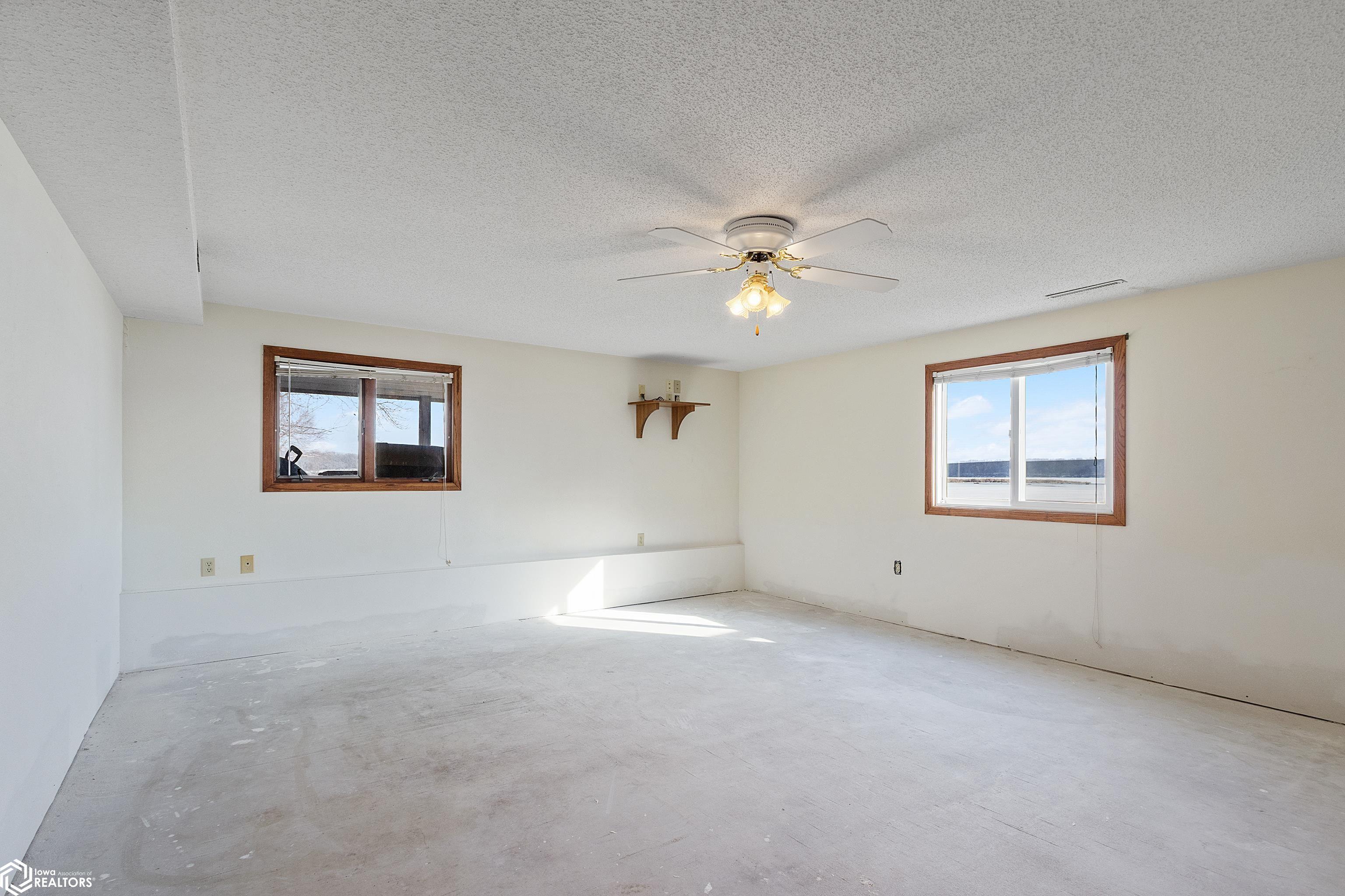 306 E Lake St, Ventura, Iowa image 37