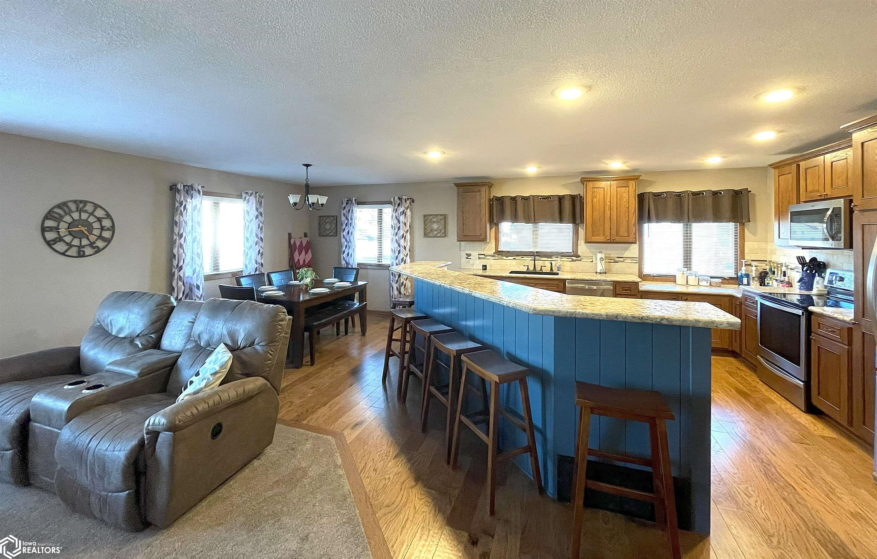 104 S 10th Street, Montezuma, Iowa image 12