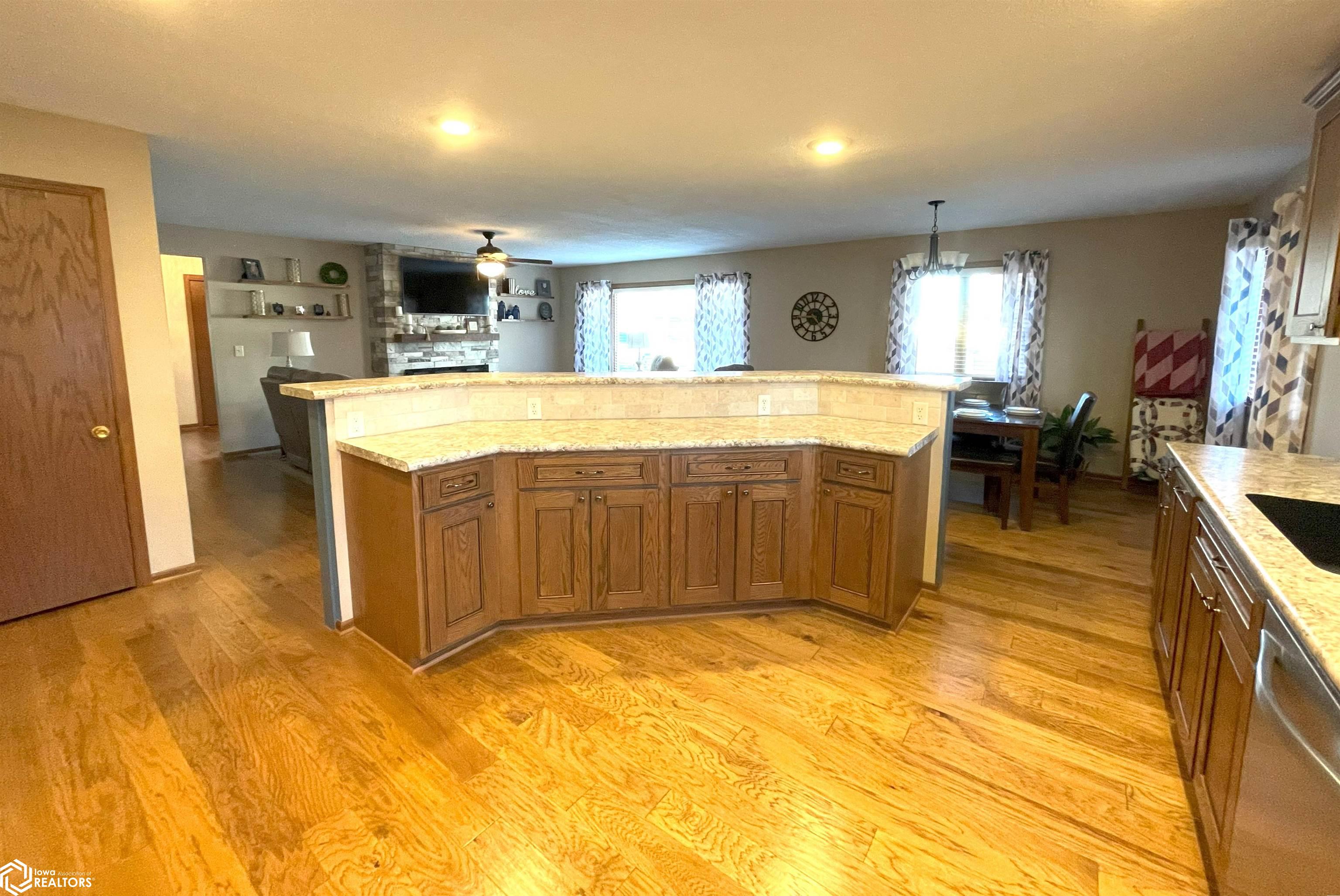 104 S 10th Street, Montezuma, Iowa image 17