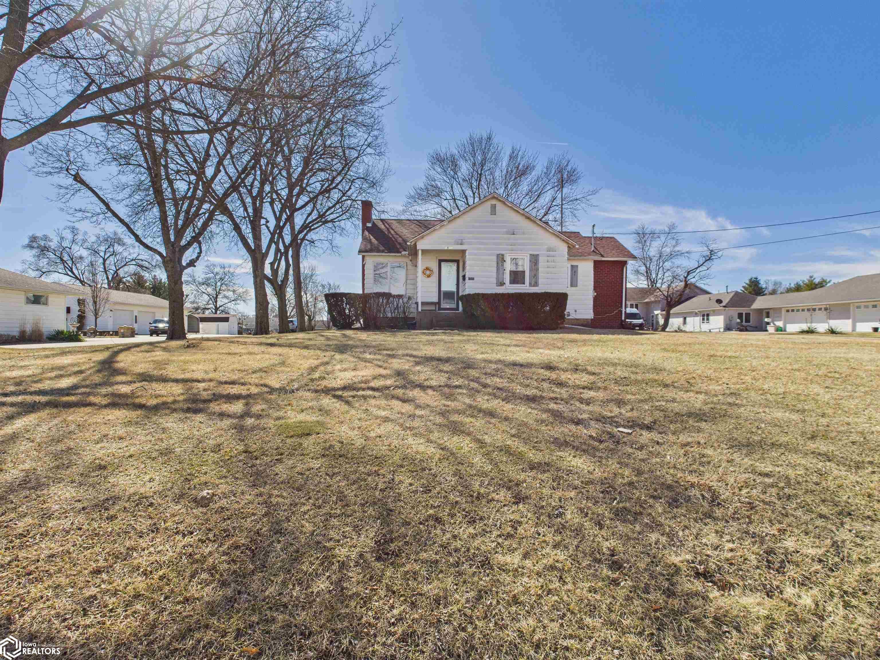 1502 W Finley Avenue, Ottumwa, Iowa image 2