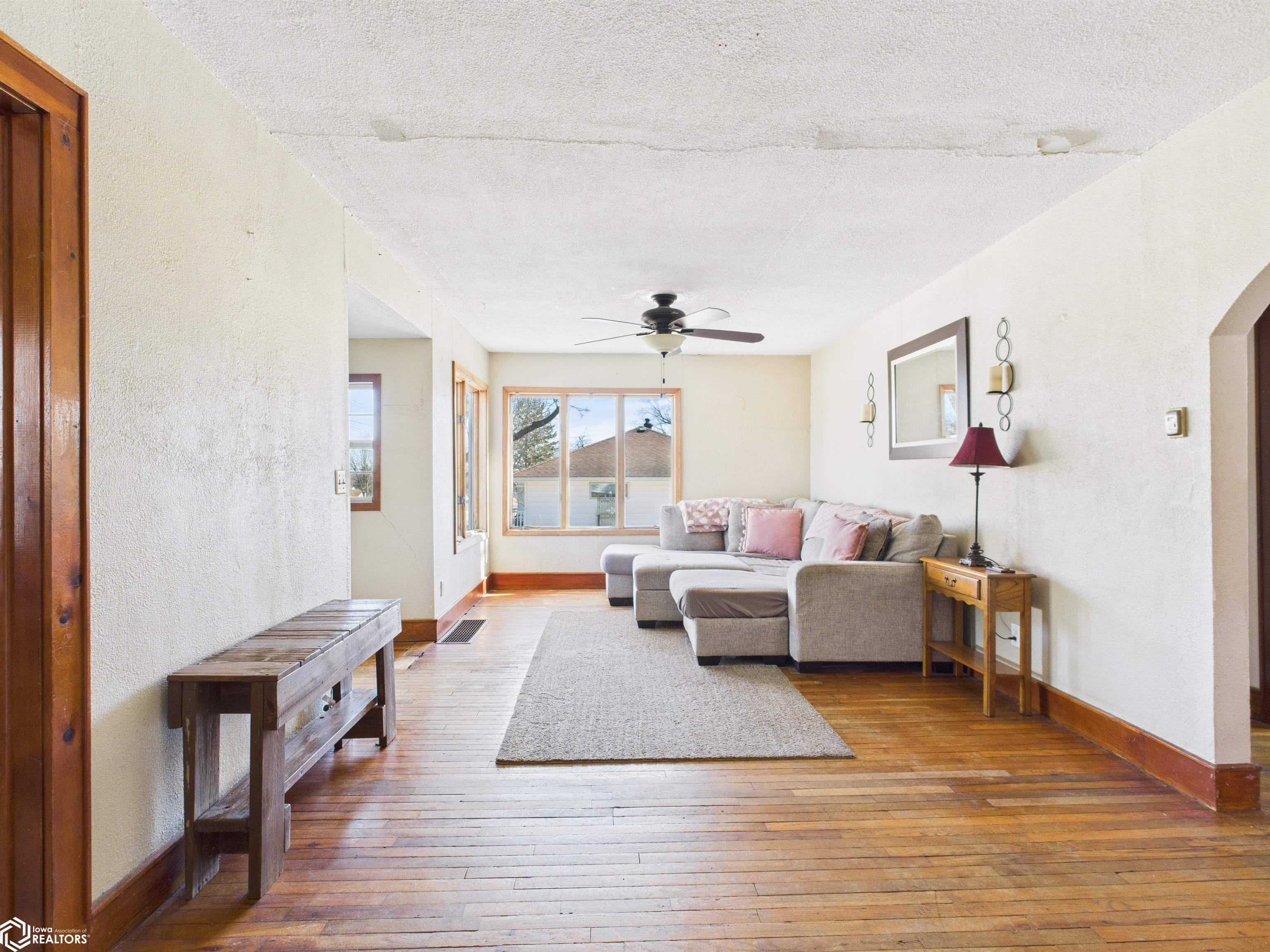 1502 W Finley Avenue, Ottumwa, Iowa image 11