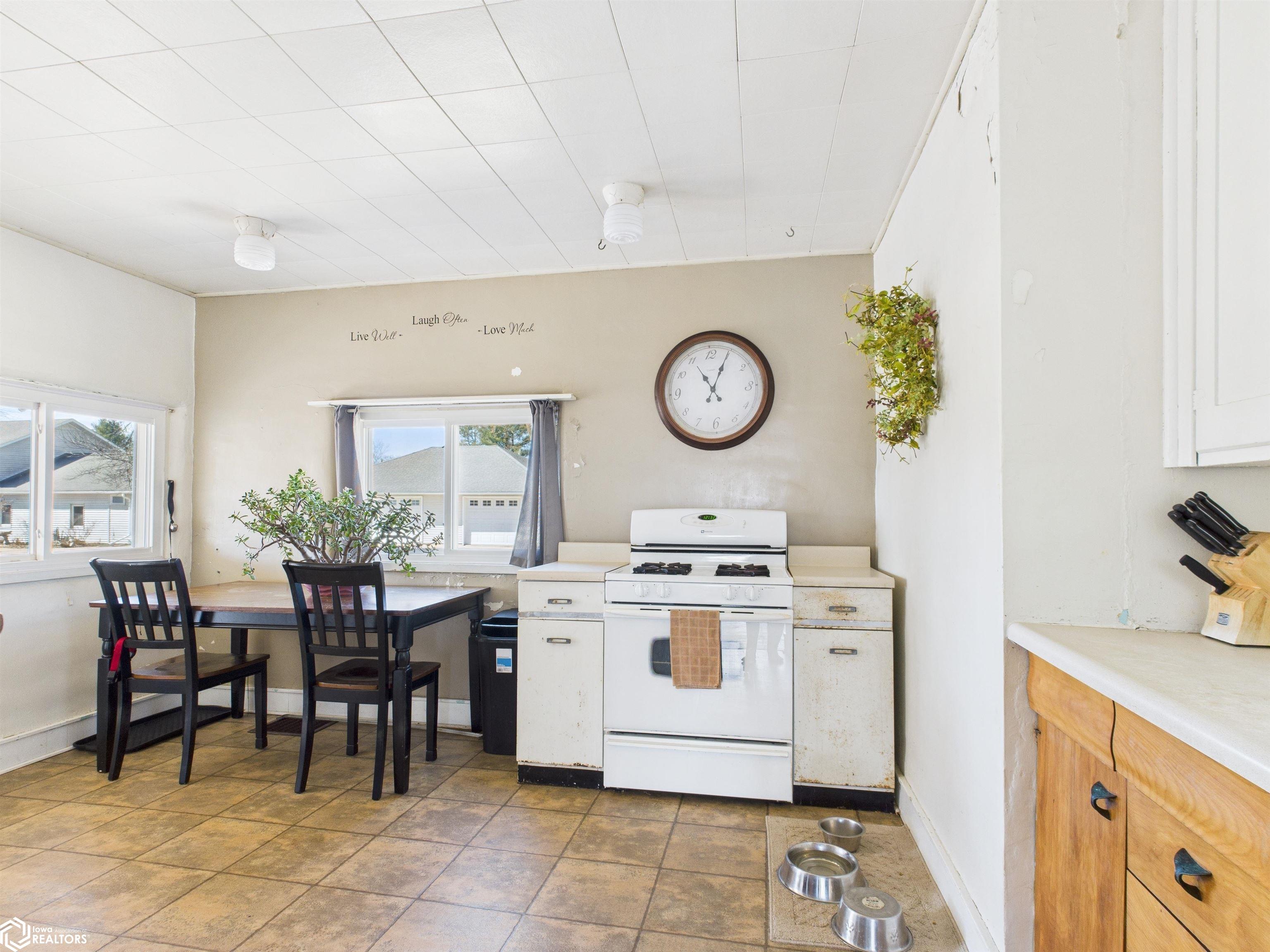 1502 W Finley Avenue, Ottumwa, Iowa image 10