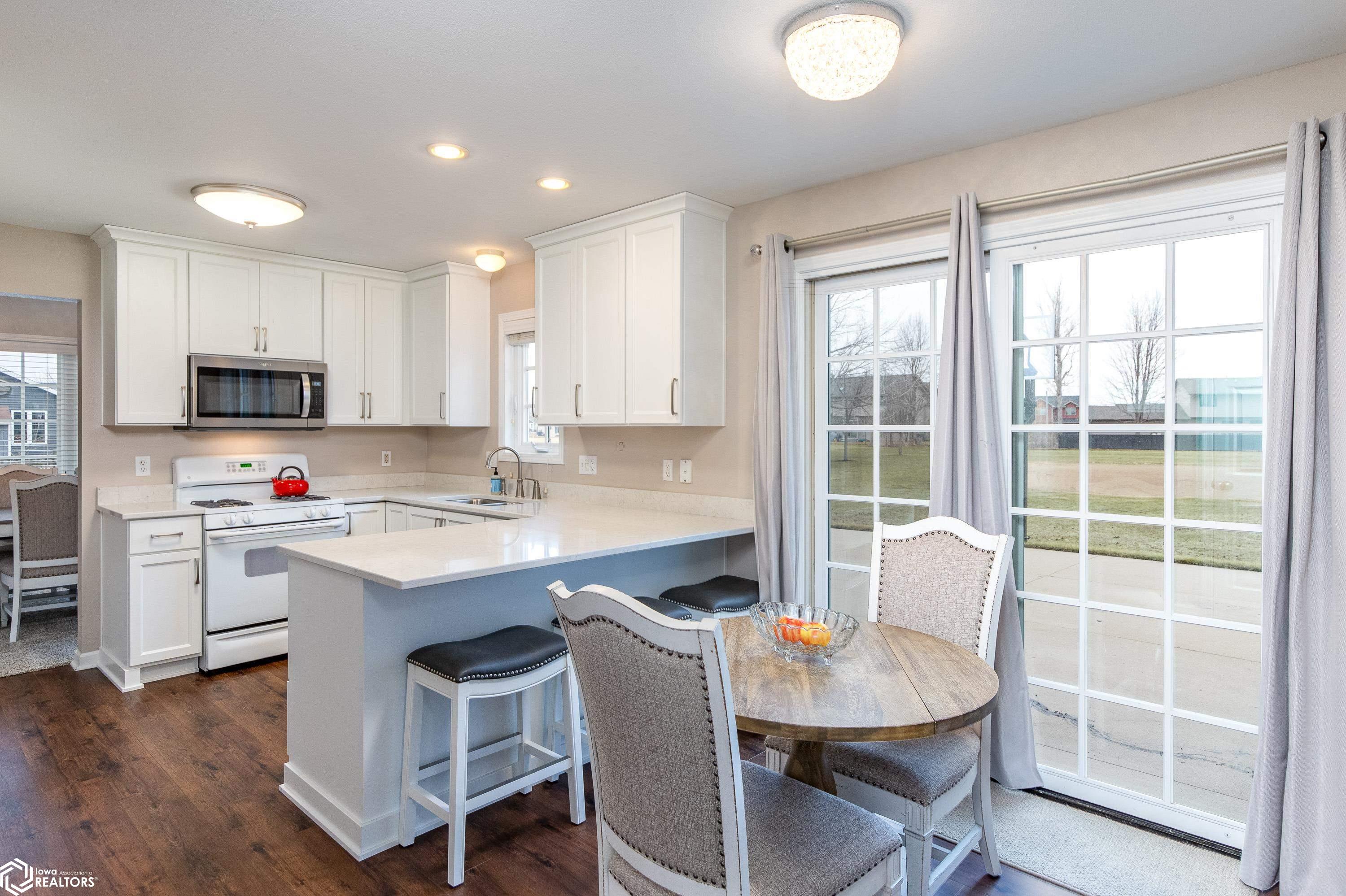 305 Prairie View Drive, Gilbert, Iowa image 12