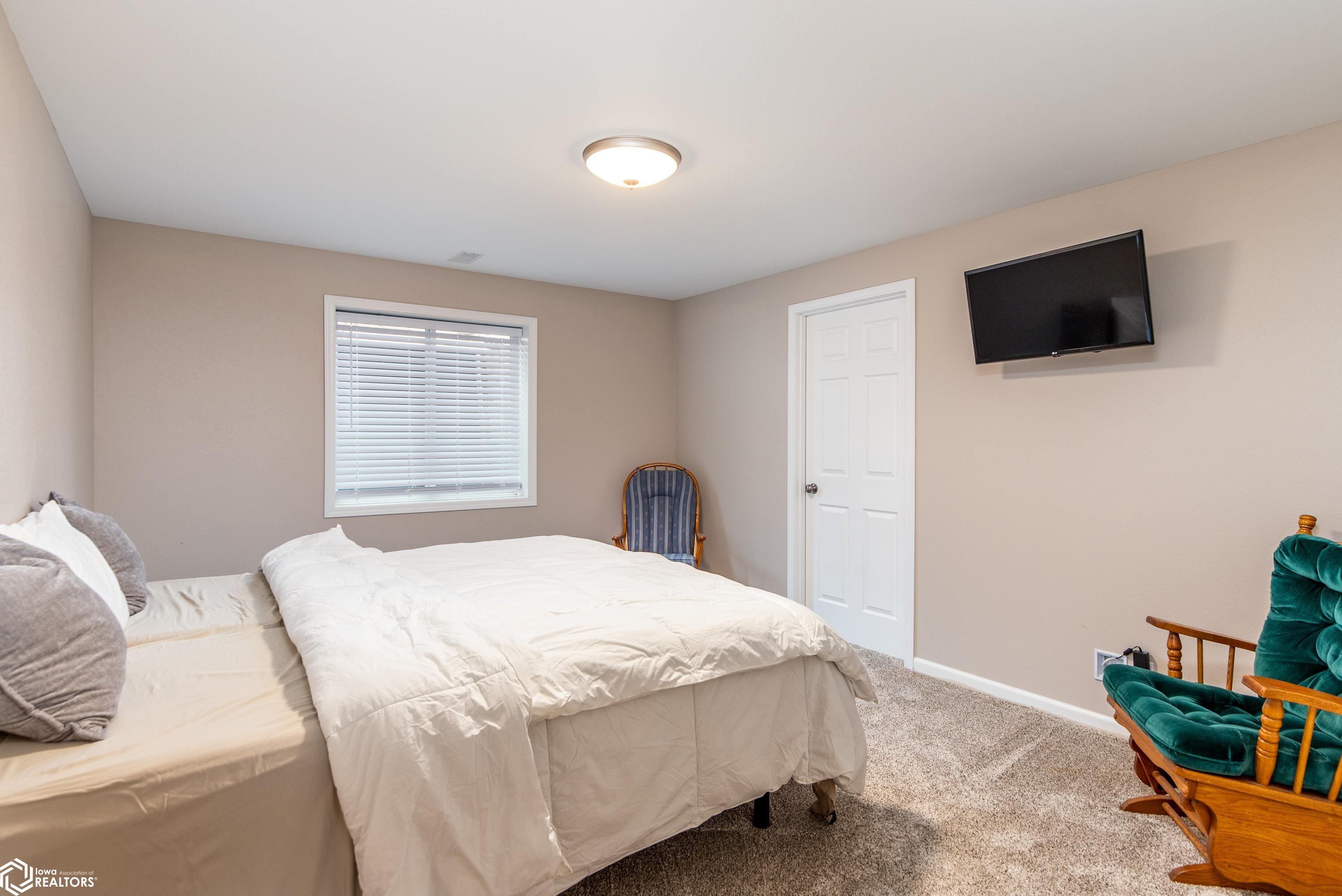305 Prairie View Drive, Gilbert, Iowa image 23