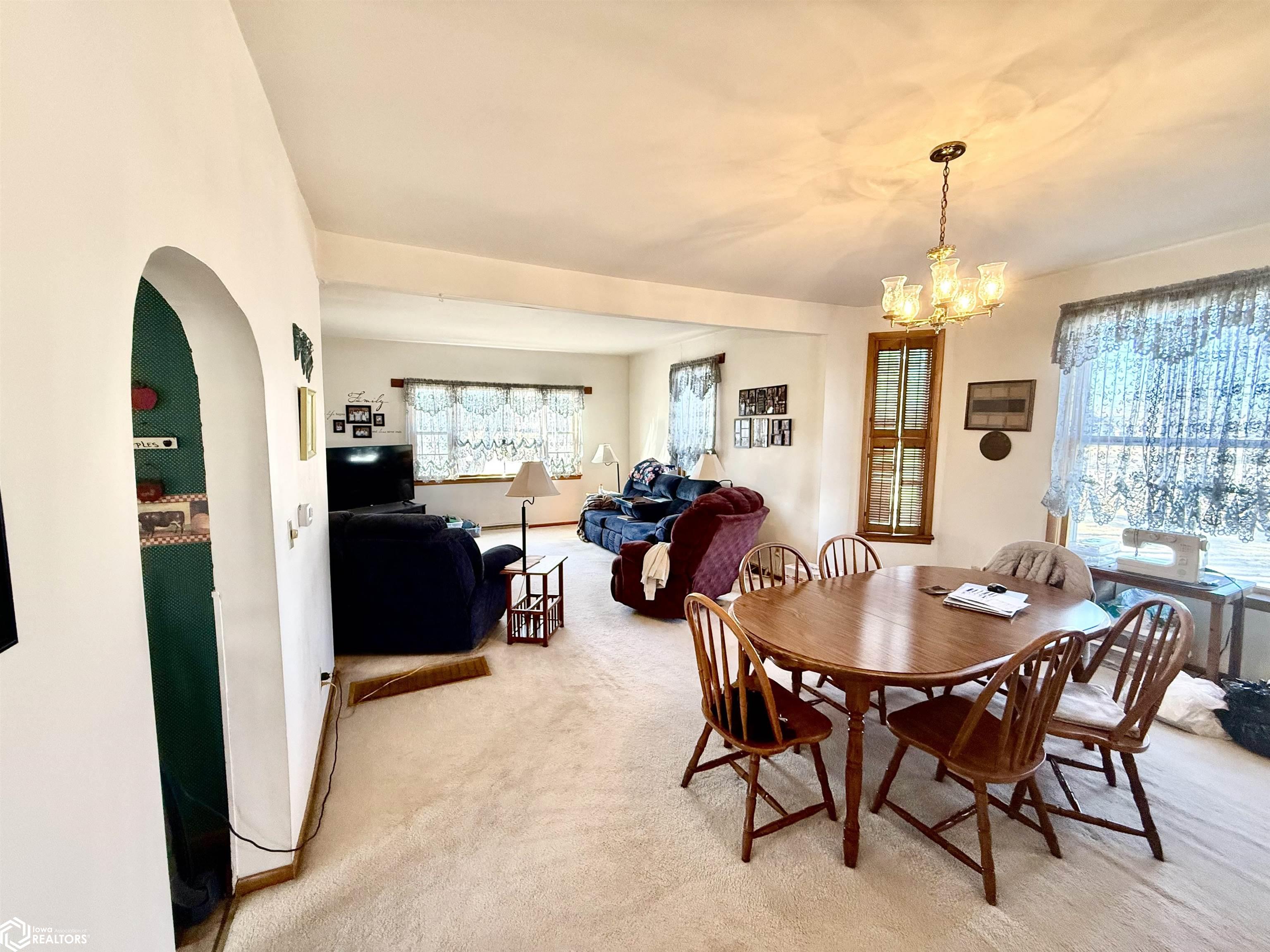 311 W Franklin Street, Centerville, Iowa image 9