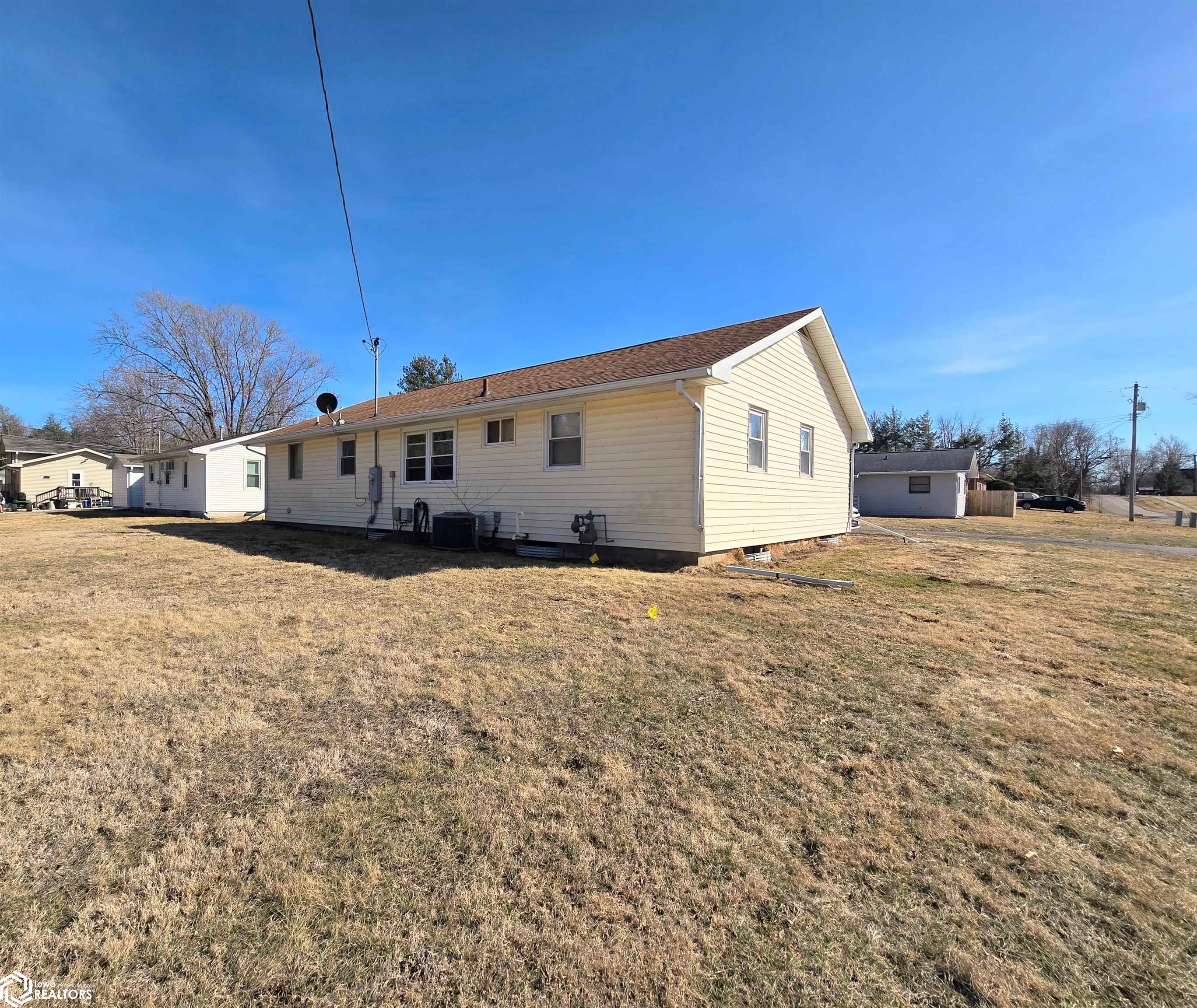 16 Westview Dr., Hamilton, Illinois image 2