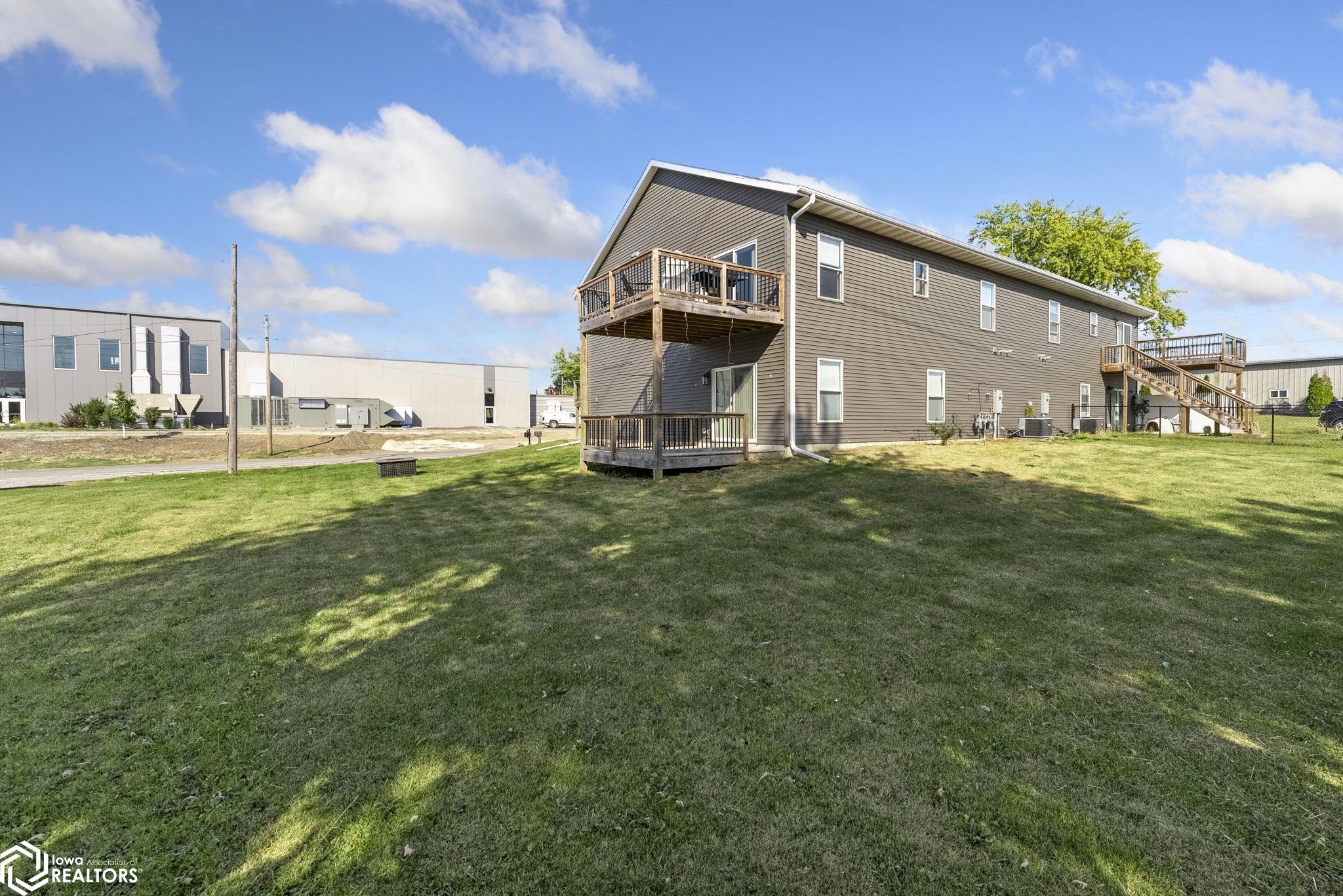 505 W 5th Street, Washington, Iowa image 3