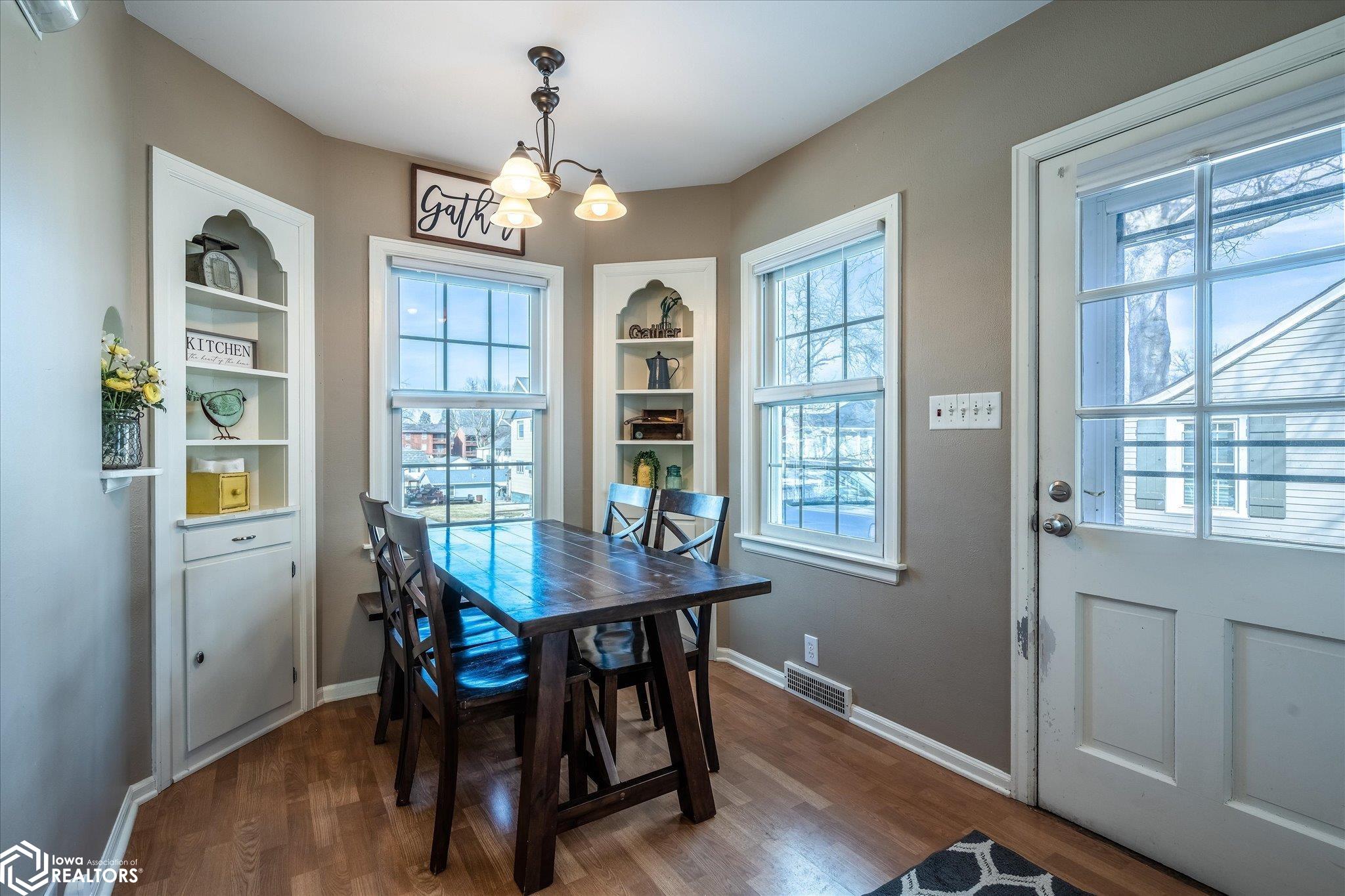 Eat-in kitchen space.