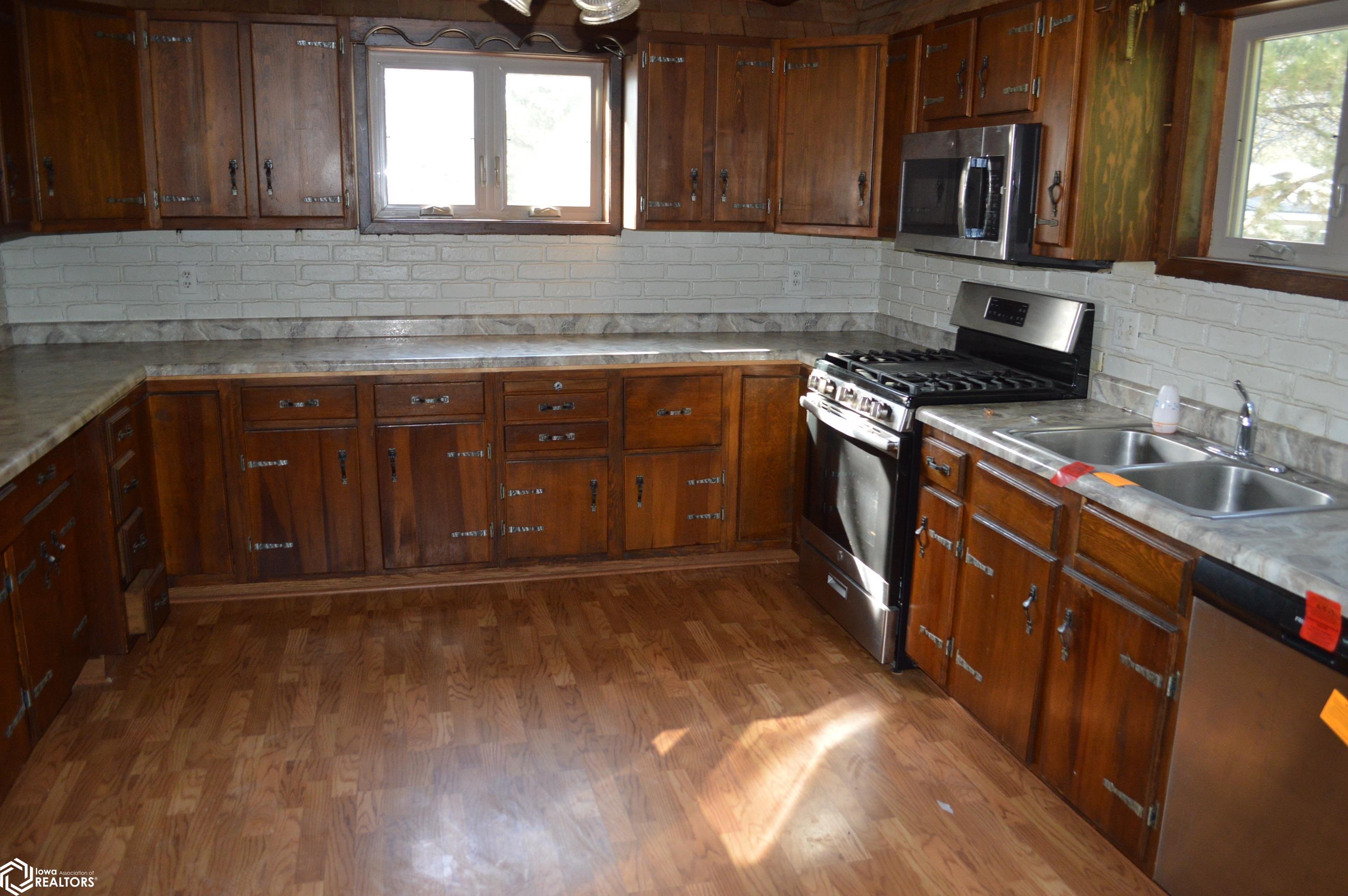 659 3rd Place, Mason City, Iowa image 14