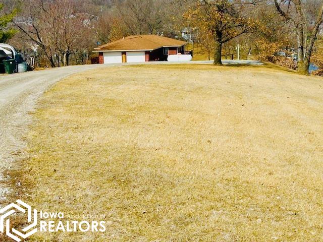 103 S Shore Drive, Montezuma, Iowa image 2