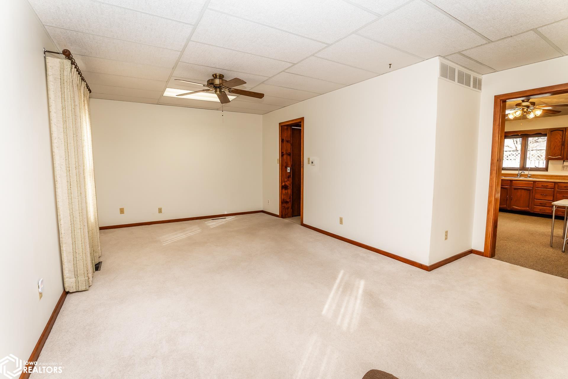 502 E Maple Avenue, Conrad, Iowa image 12