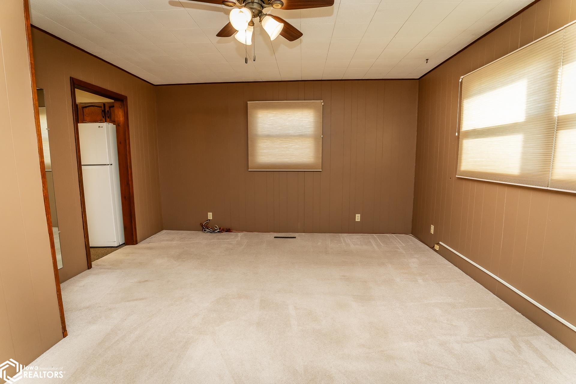 502 E Maple Avenue, Conrad, Iowa image 16