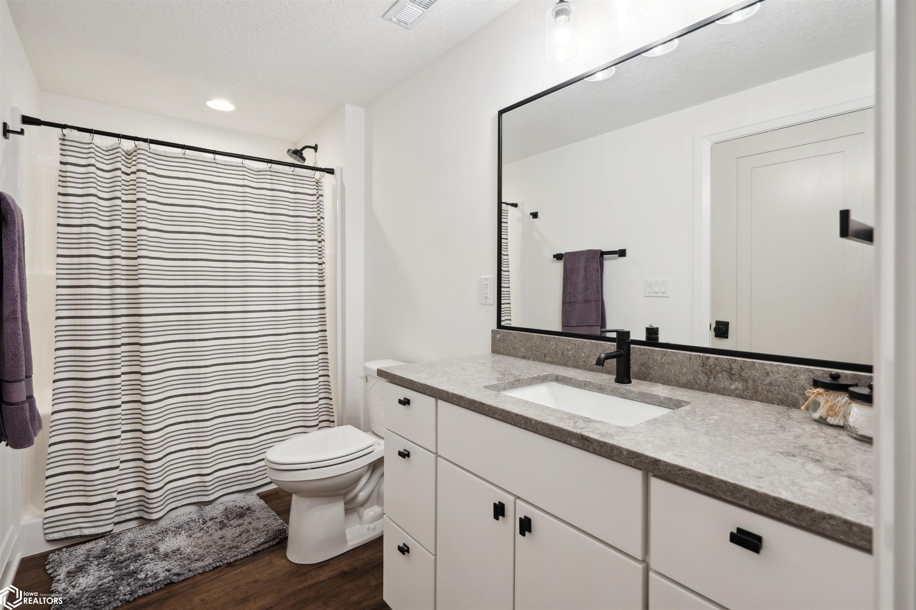 410 N 36th Street, Cumming, Iowa image 31