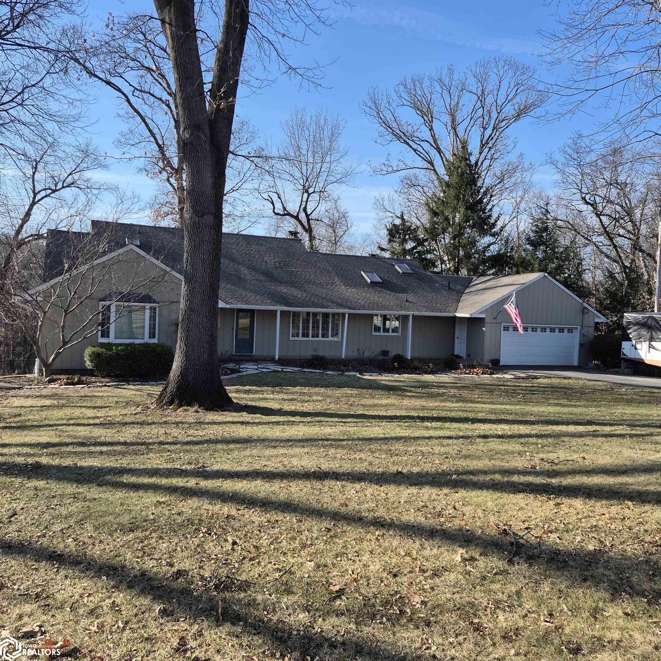 20 Birchwood Hill Dr., Ottumwa, Iowa image 1