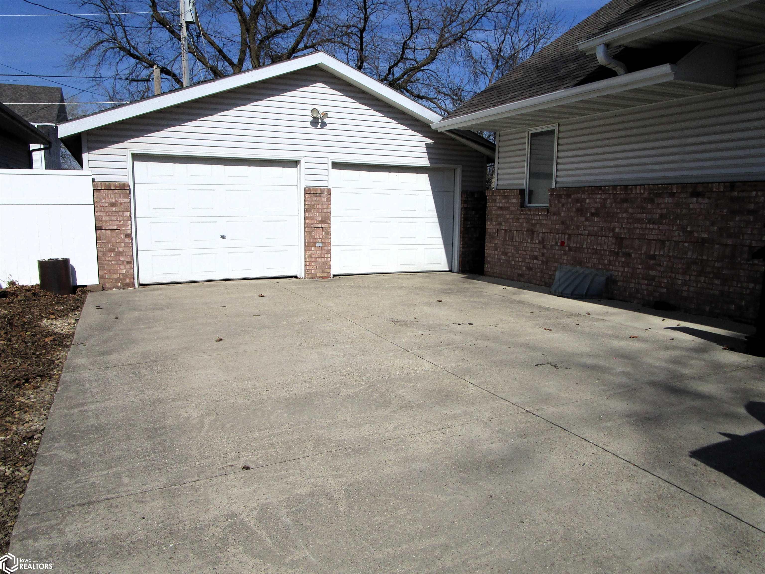 216 Washington Avenue, Iowa Falls, Iowa image 35