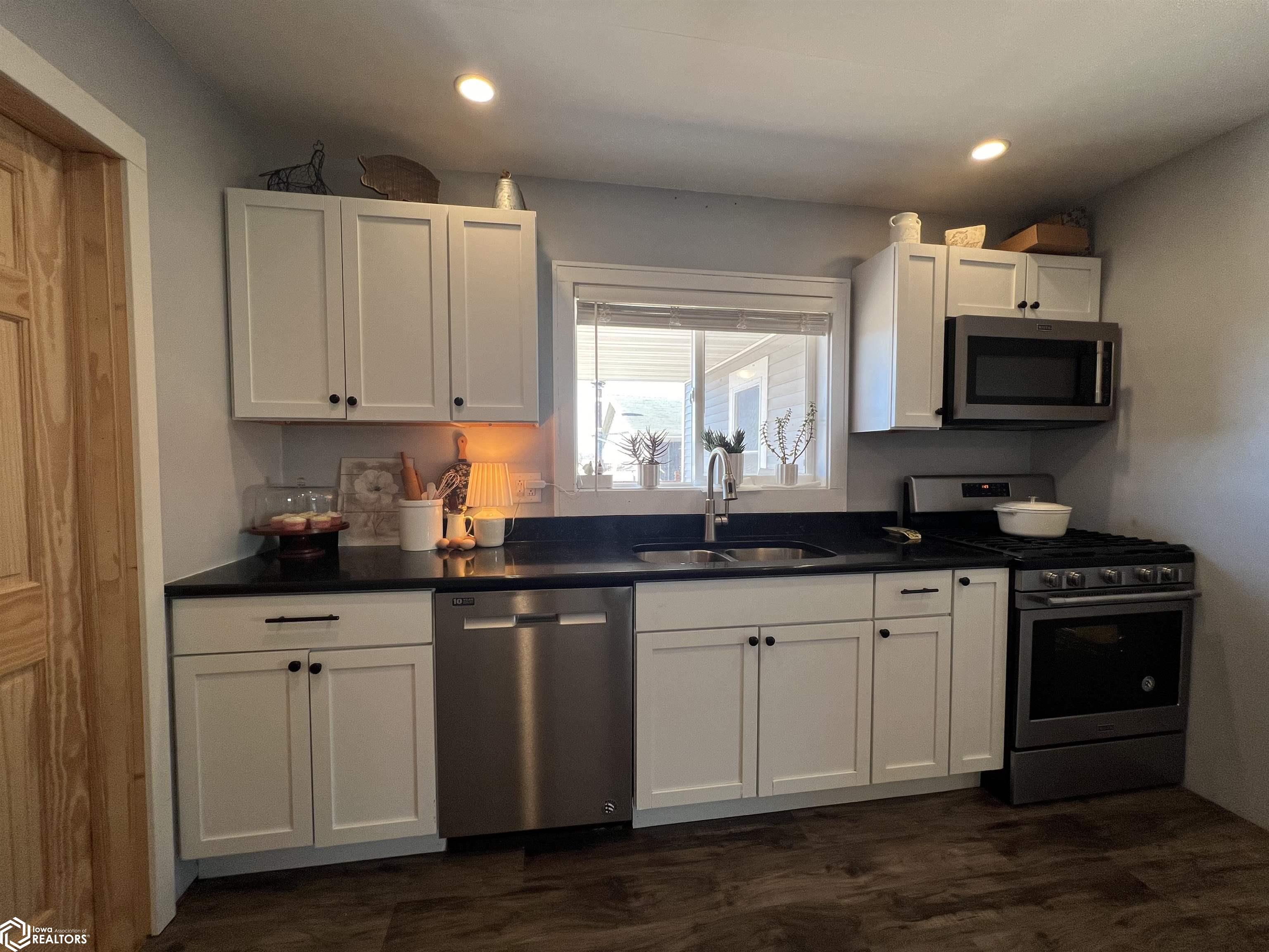 12825 Nova Avenue, Birmingham, Iowa image 6