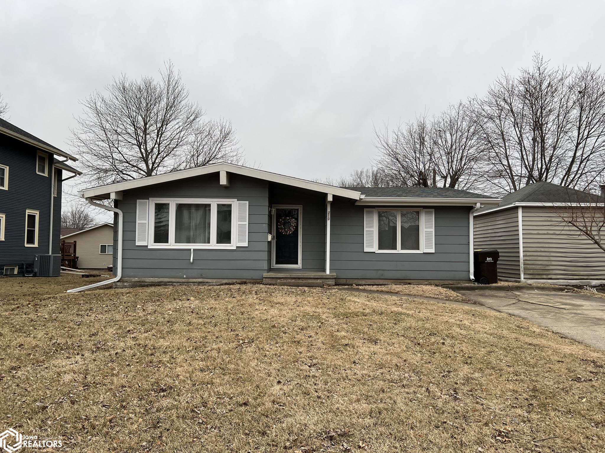 210 E Cass Street, Osceola, Iowa image 3