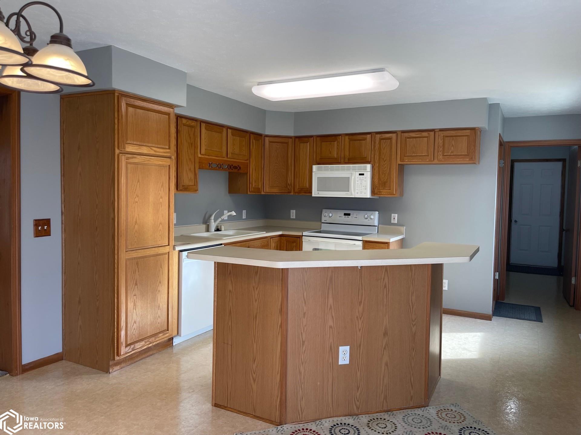 1723 Hobart Street, Grinnell, Iowa image 31