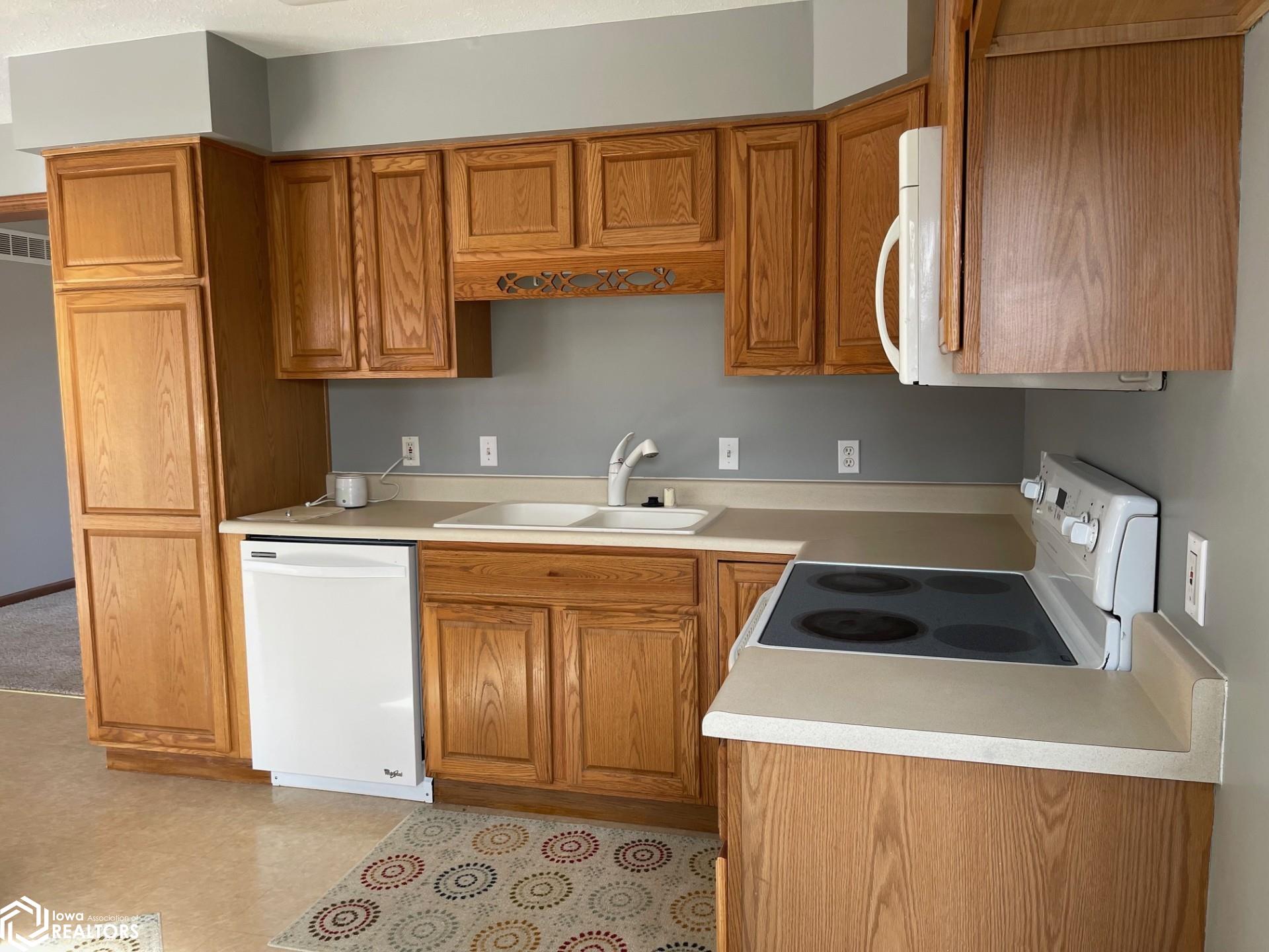 1723 Hobart Street, Grinnell, Iowa image 33