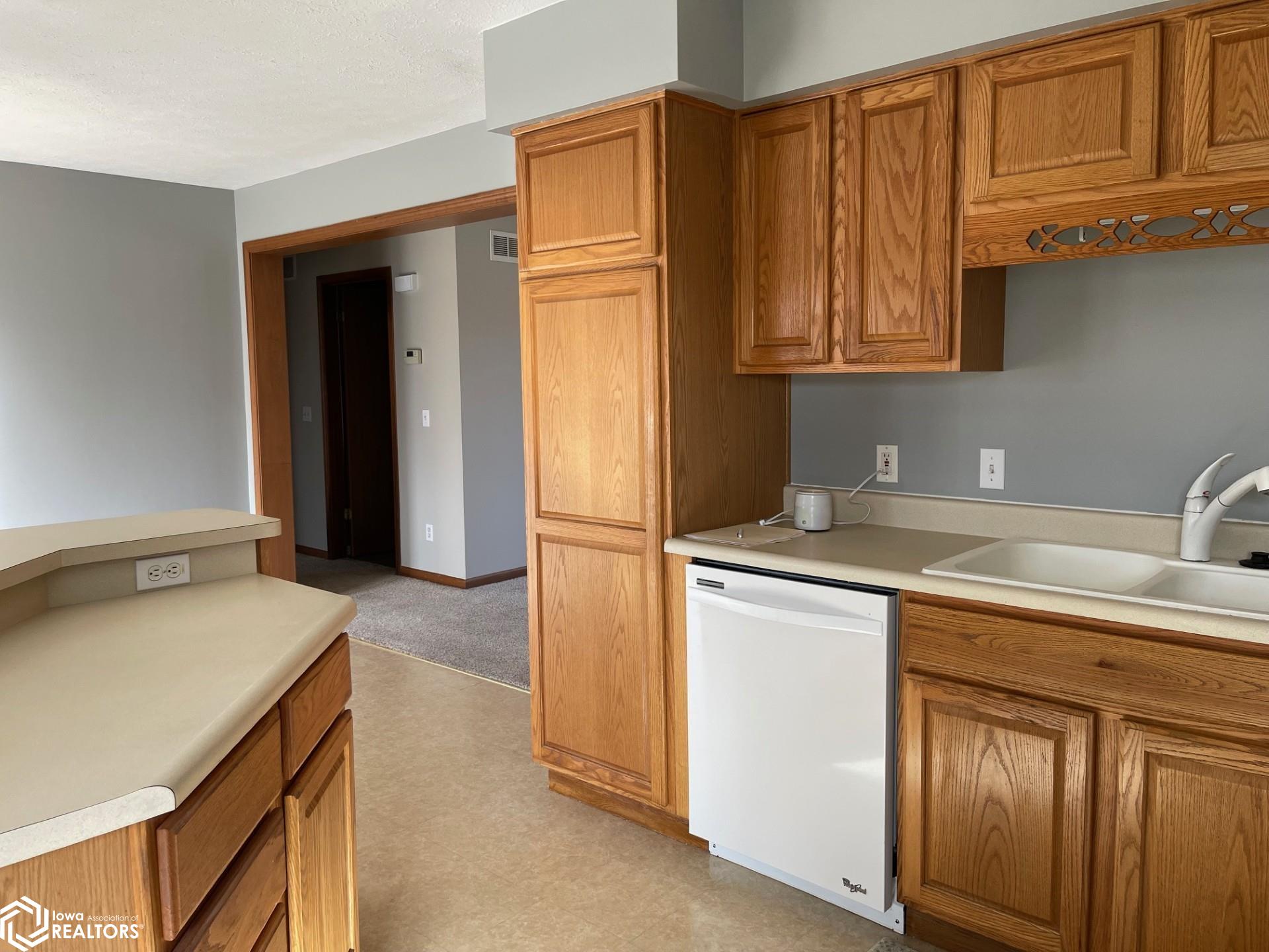 1723 Hobart Street, Grinnell, Iowa image 34