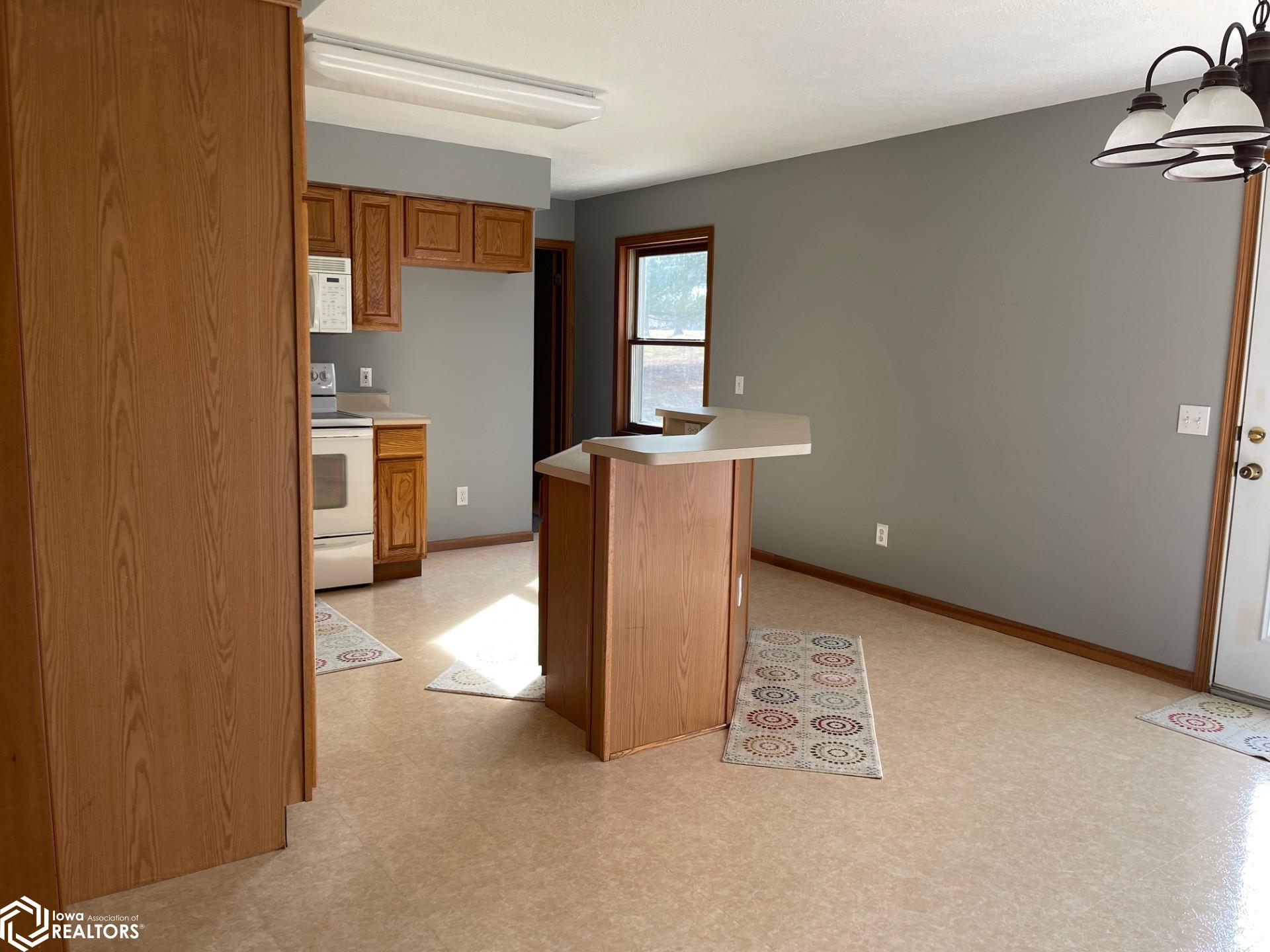 1723 Hobart Street, Grinnell, Iowa image 36