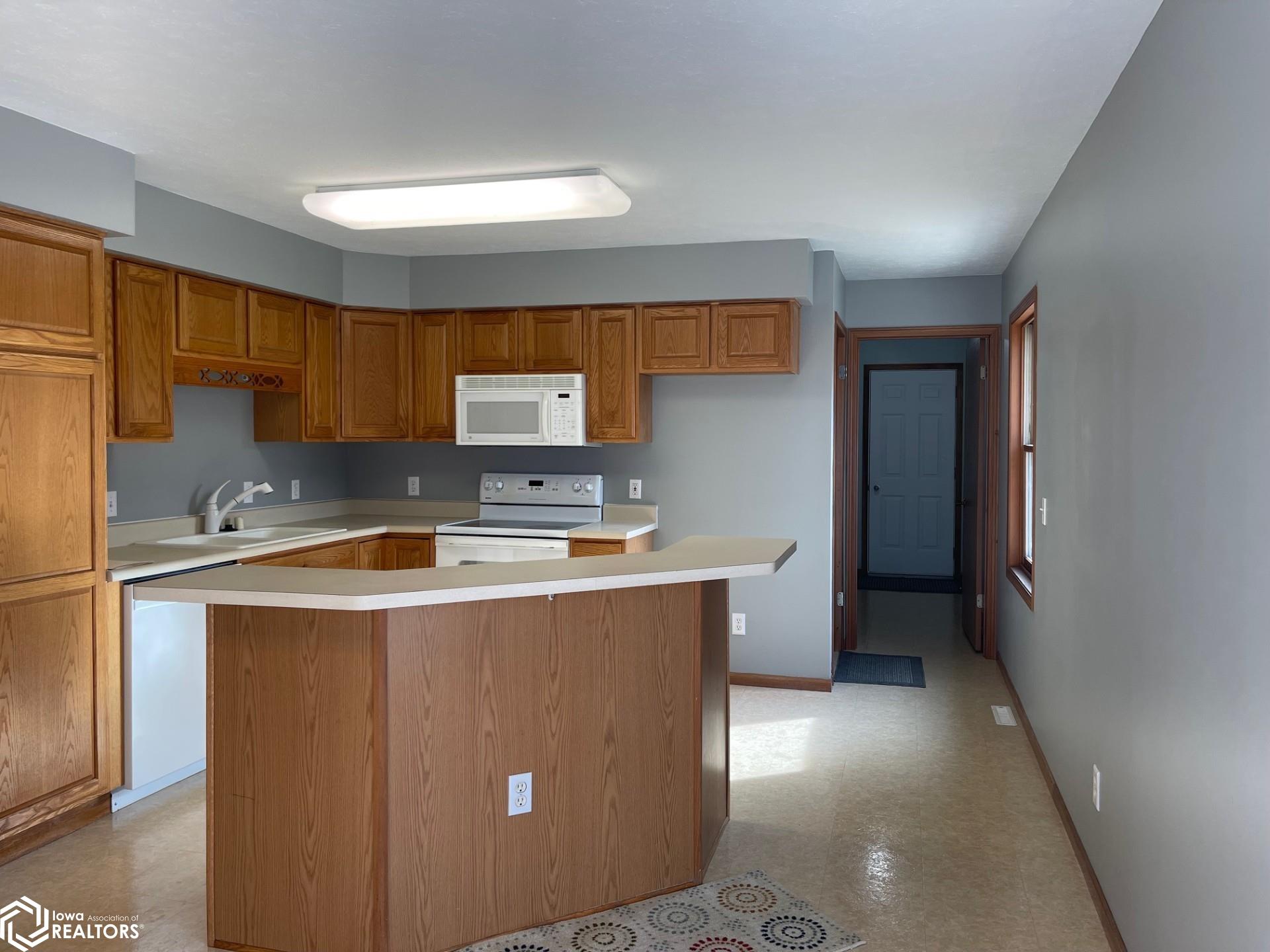 1723 Hobart Street, Grinnell, Iowa image 42