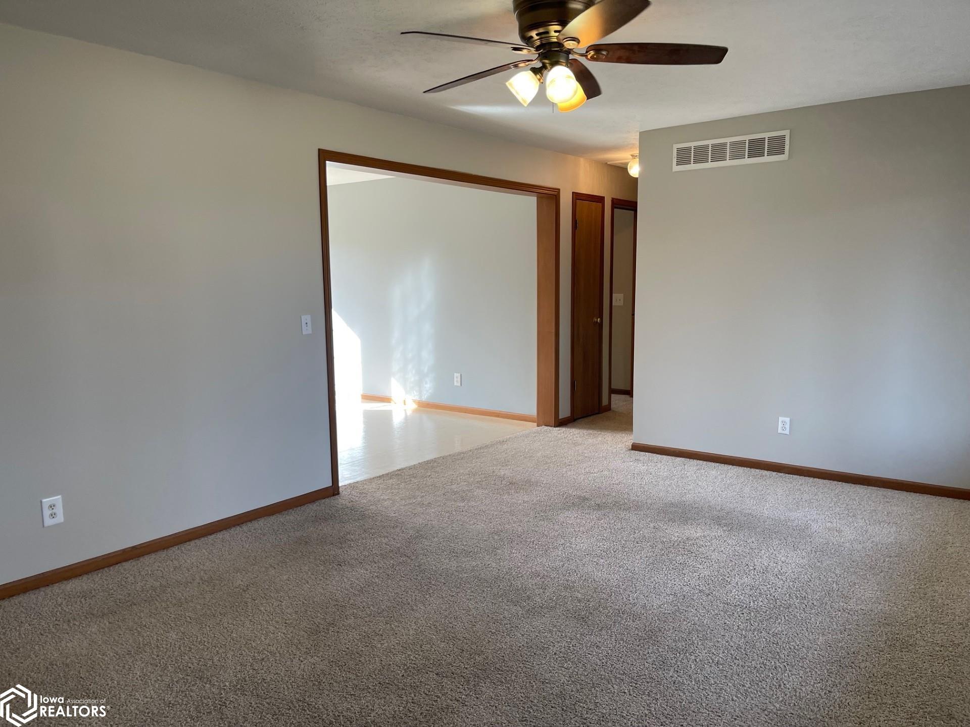 1723 Hobart Street, Grinnell, Iowa image 10