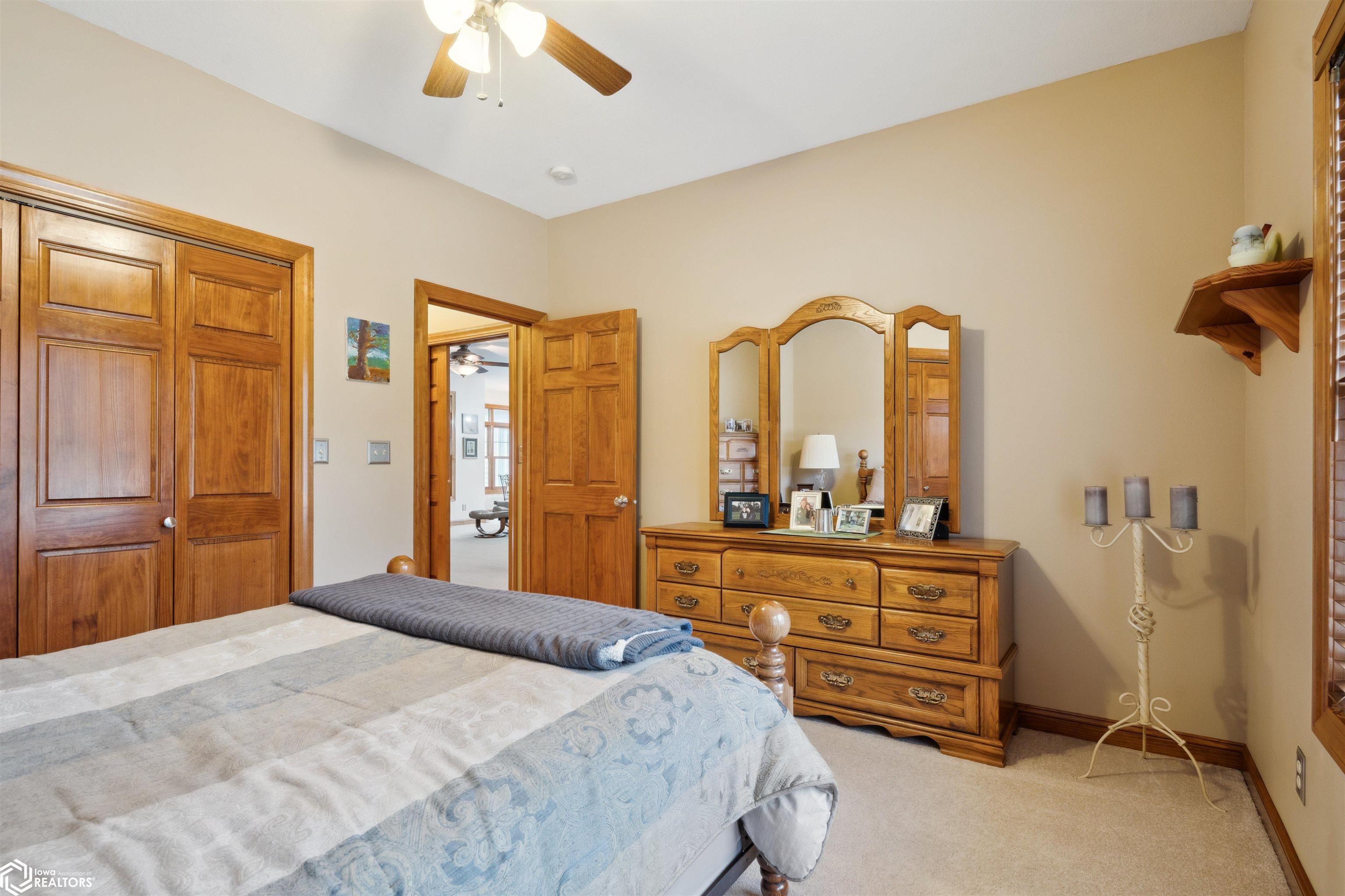 10990 Wood Duck Cove Drive, West Burlington, Iowa image 20