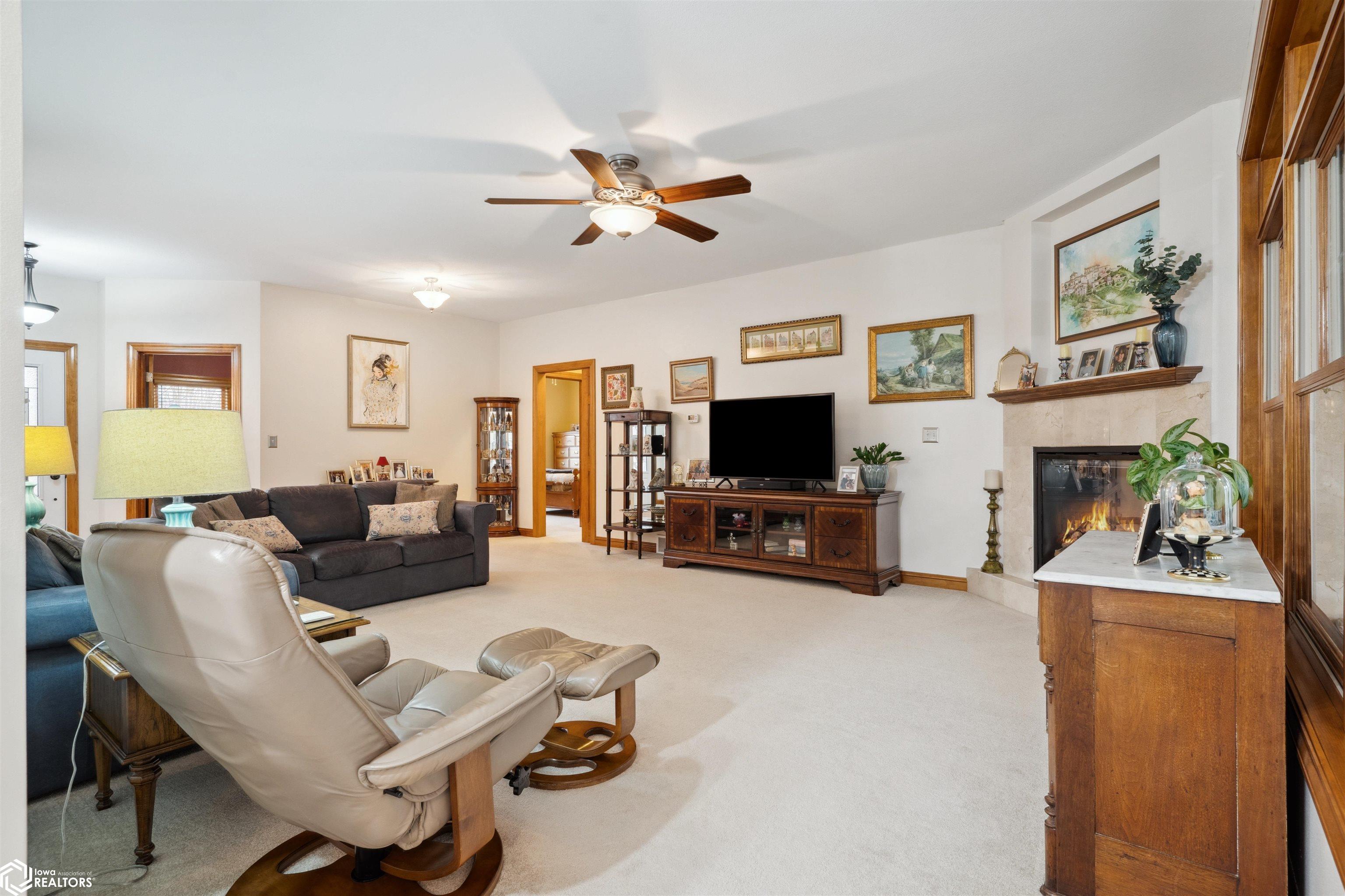 10990 Wood Duck Cove Drive, West Burlington, Iowa image 7