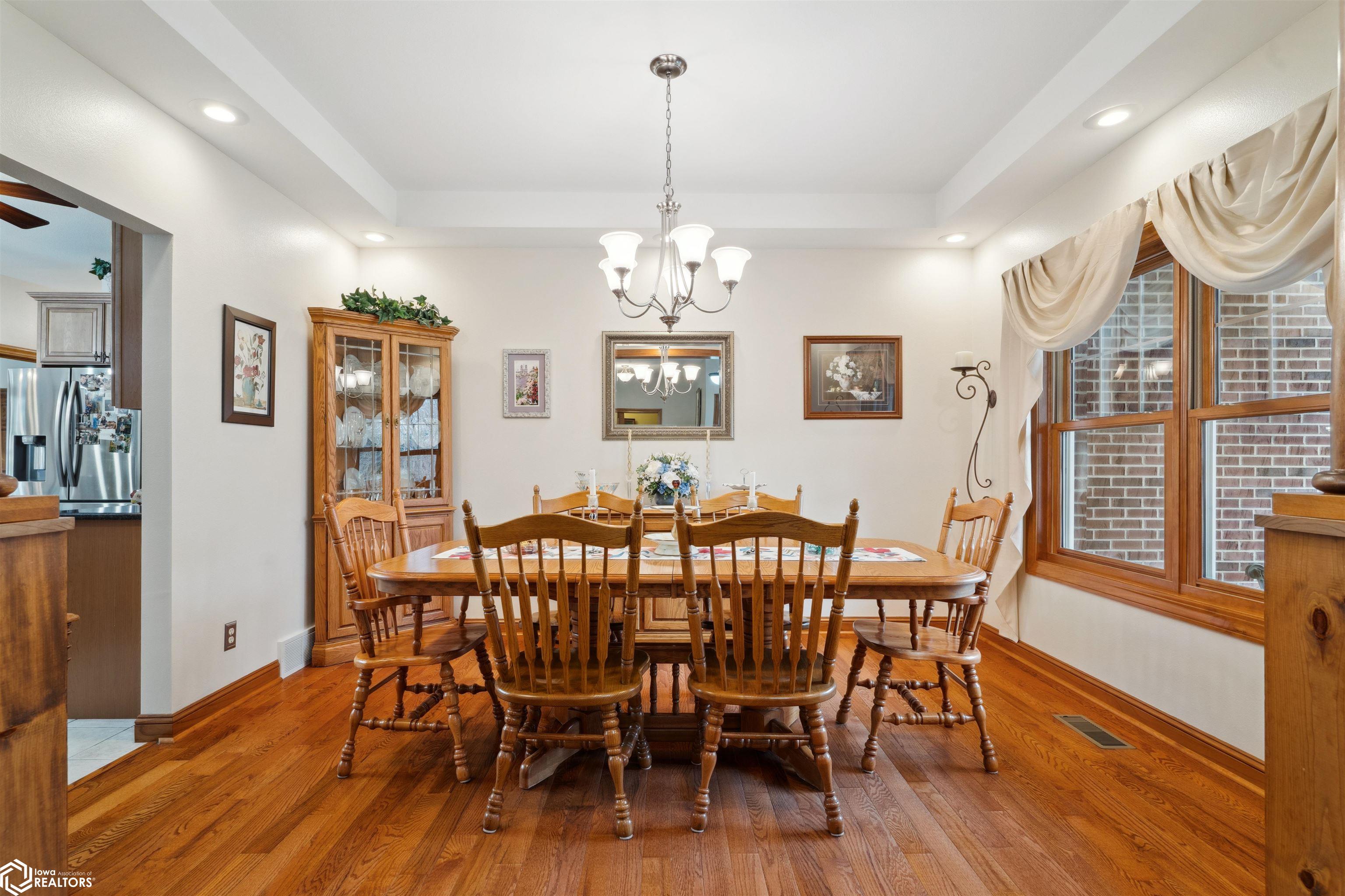10990 Wood Duck Cove Drive, West Burlington, Iowa image 8