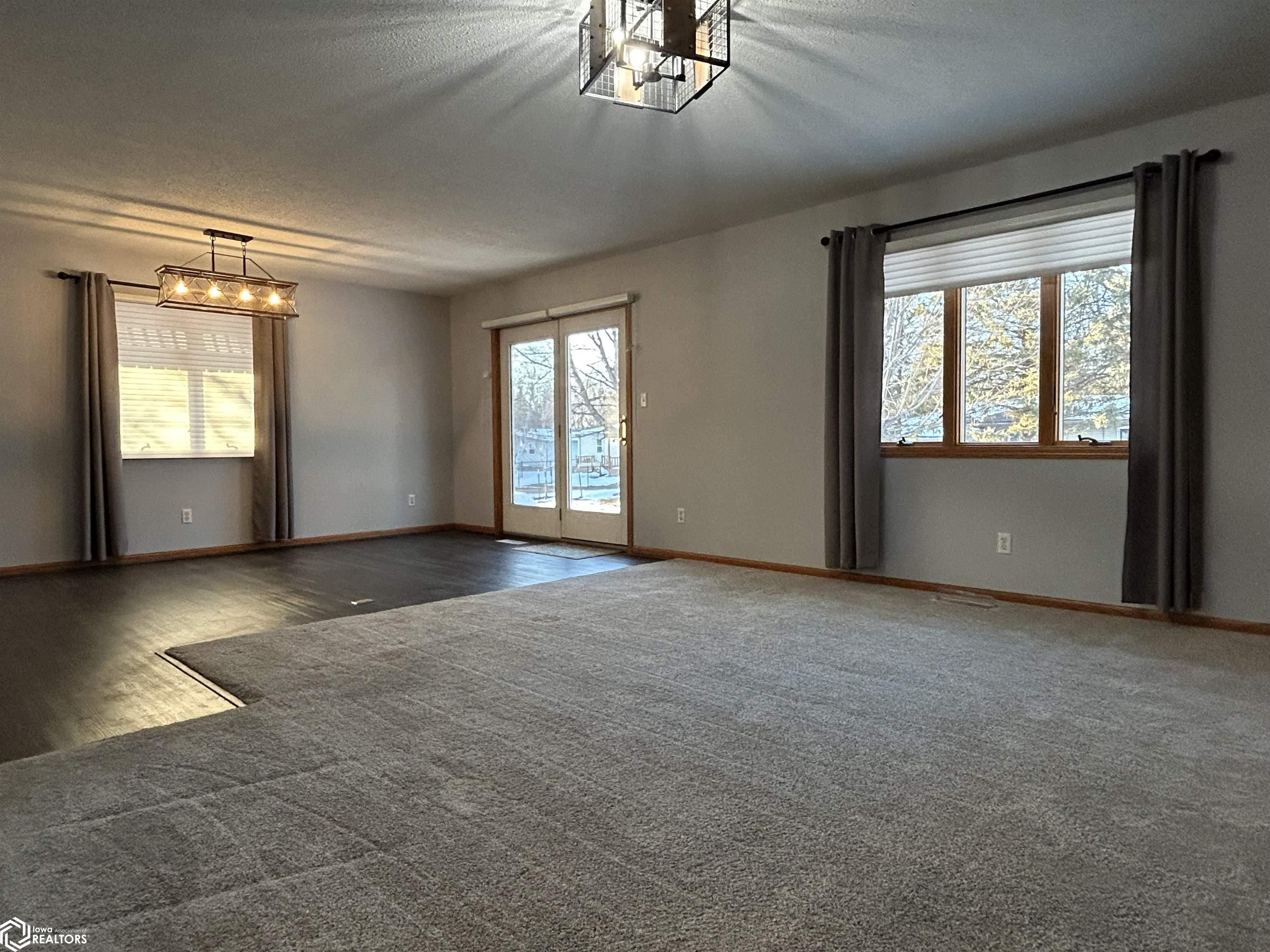 117 Oakview Drive, Forest City, Iowa image 9