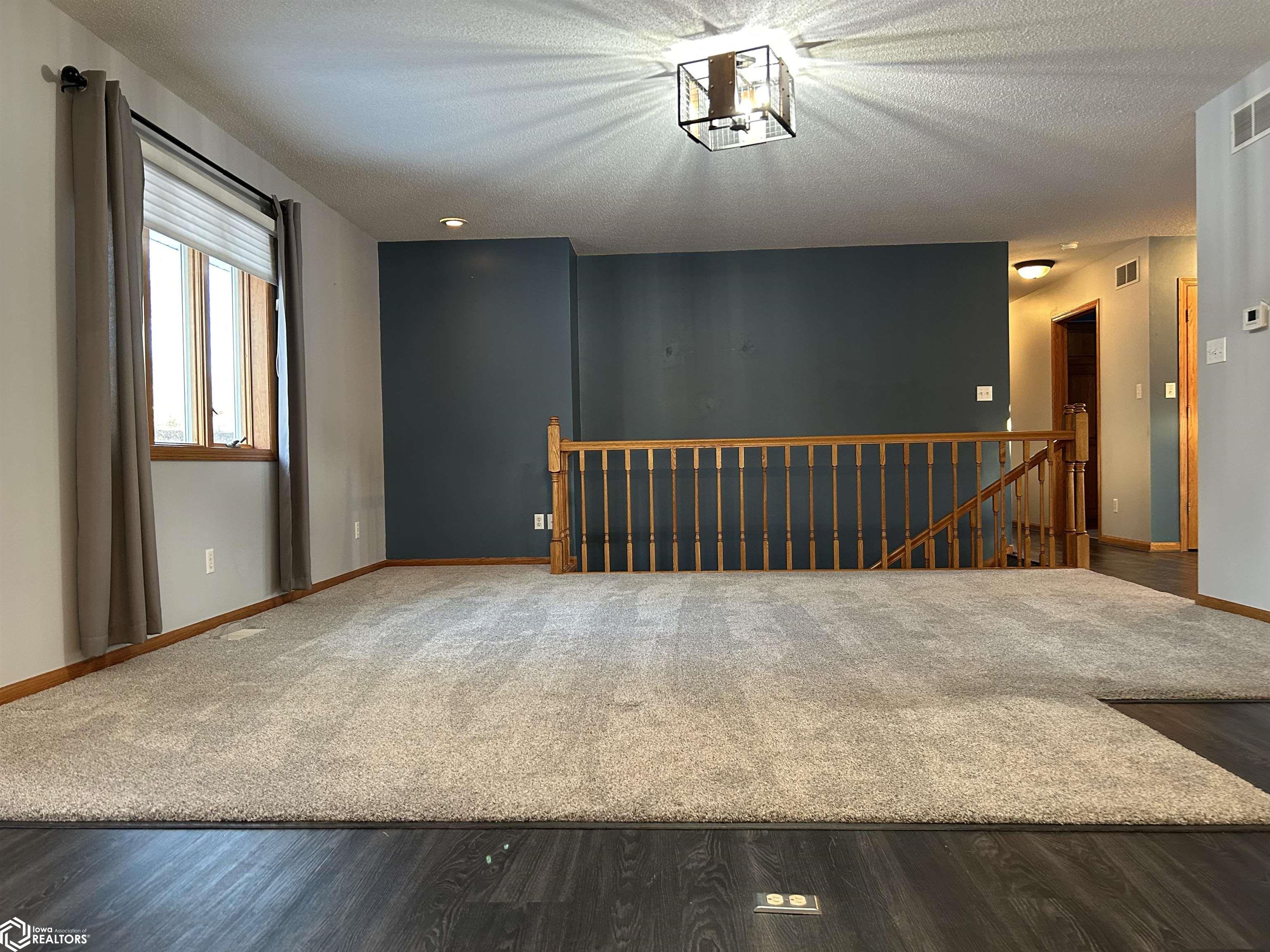 117 Oakview Drive, Forest City, Iowa image 10