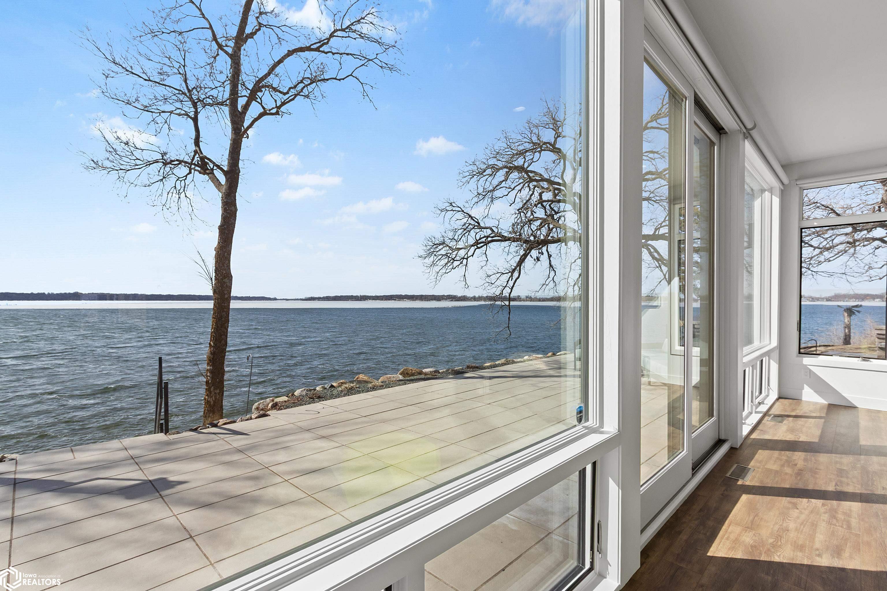 15476 Dodge Ave, Clear Lake, Iowa image 28
