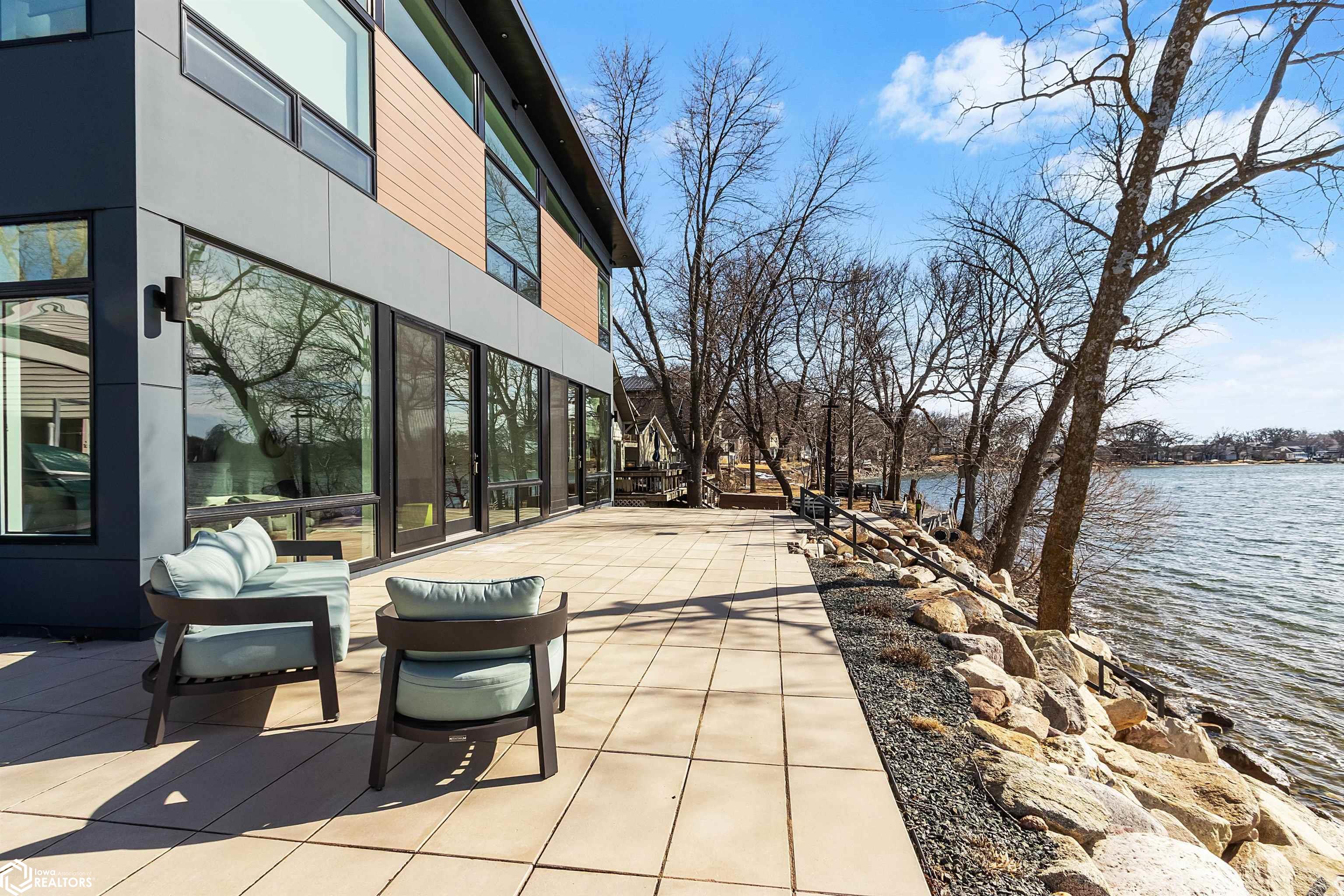 15476 Dodge Ave, Clear Lake, Iowa image 6