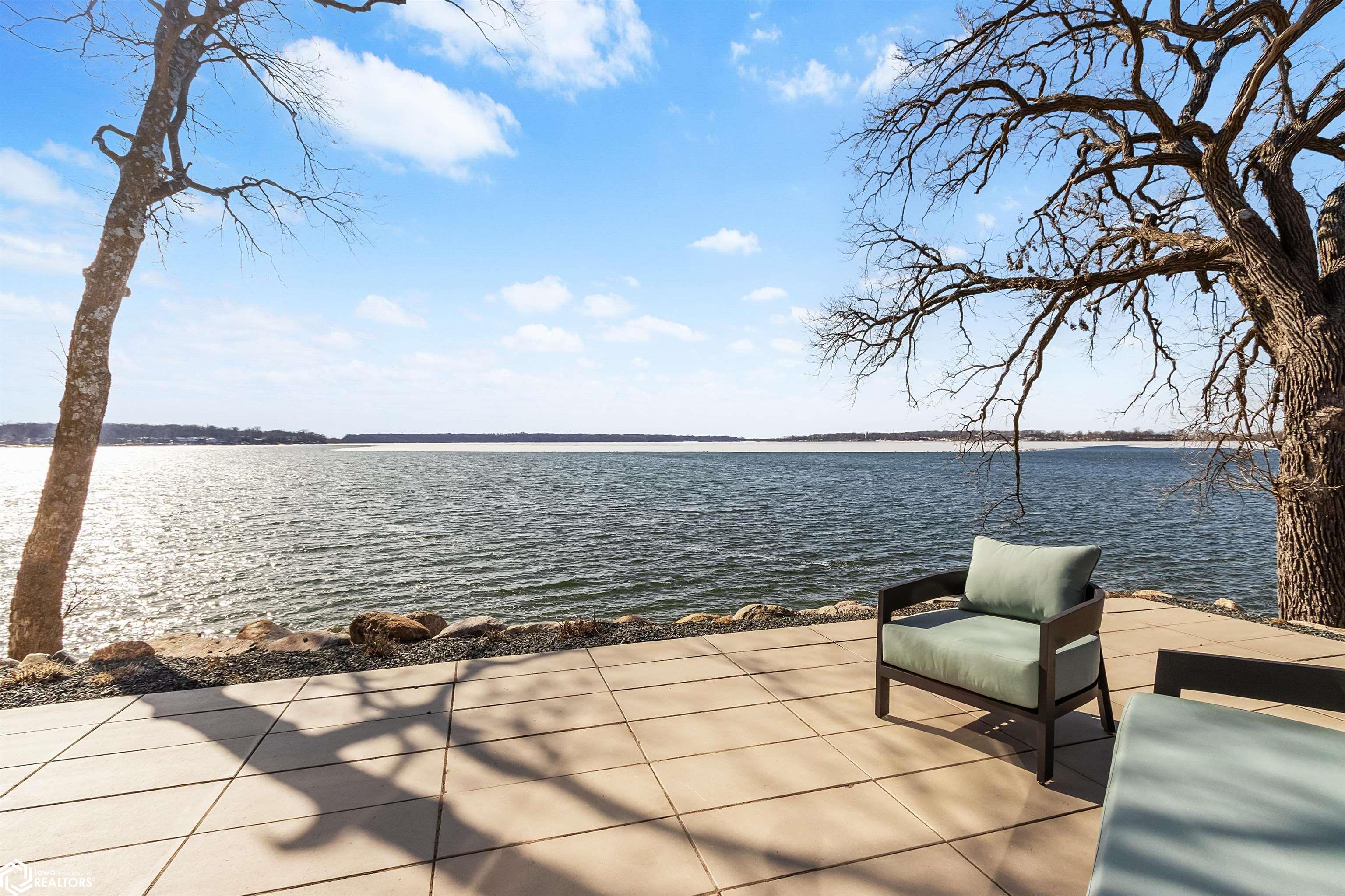 15476 Dodge Ave, Clear Lake, Iowa image 7