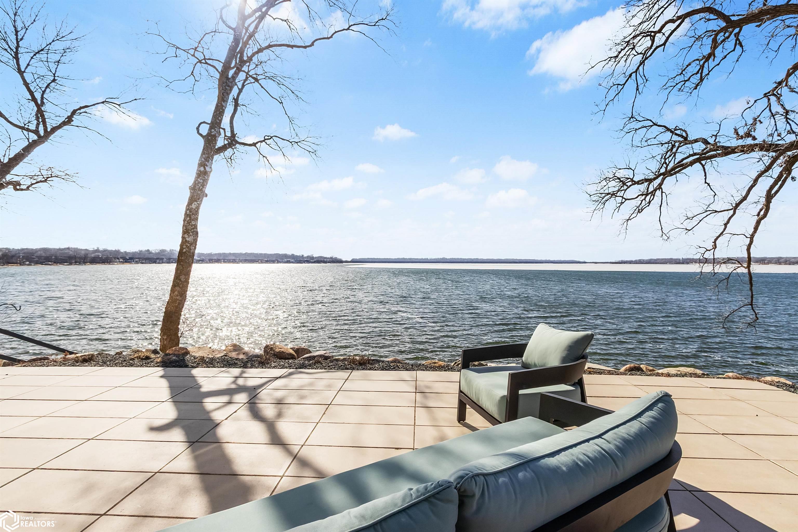 15476 Dodge Ave, Clear Lake, Iowa image 8