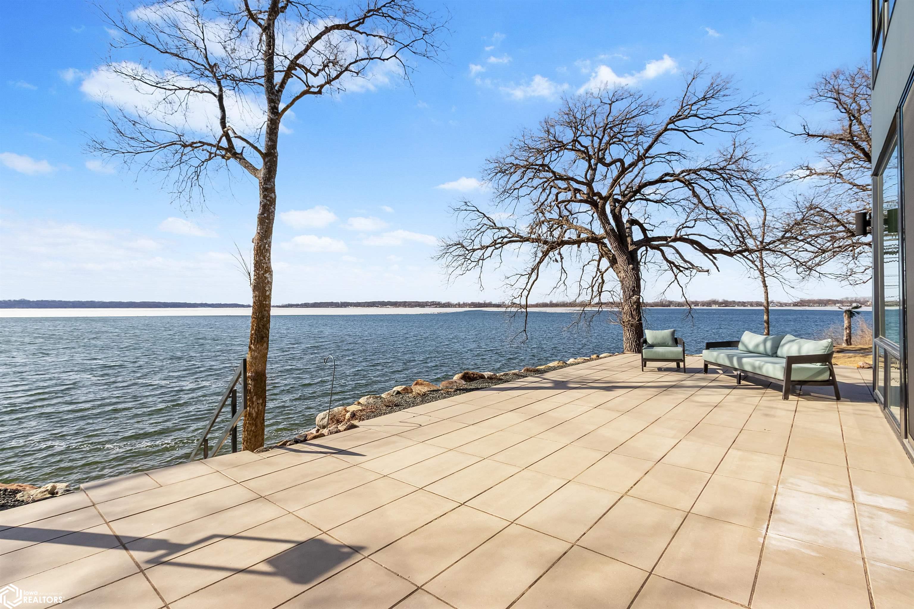 15476 Dodge Ave, Clear Lake, Iowa image 9