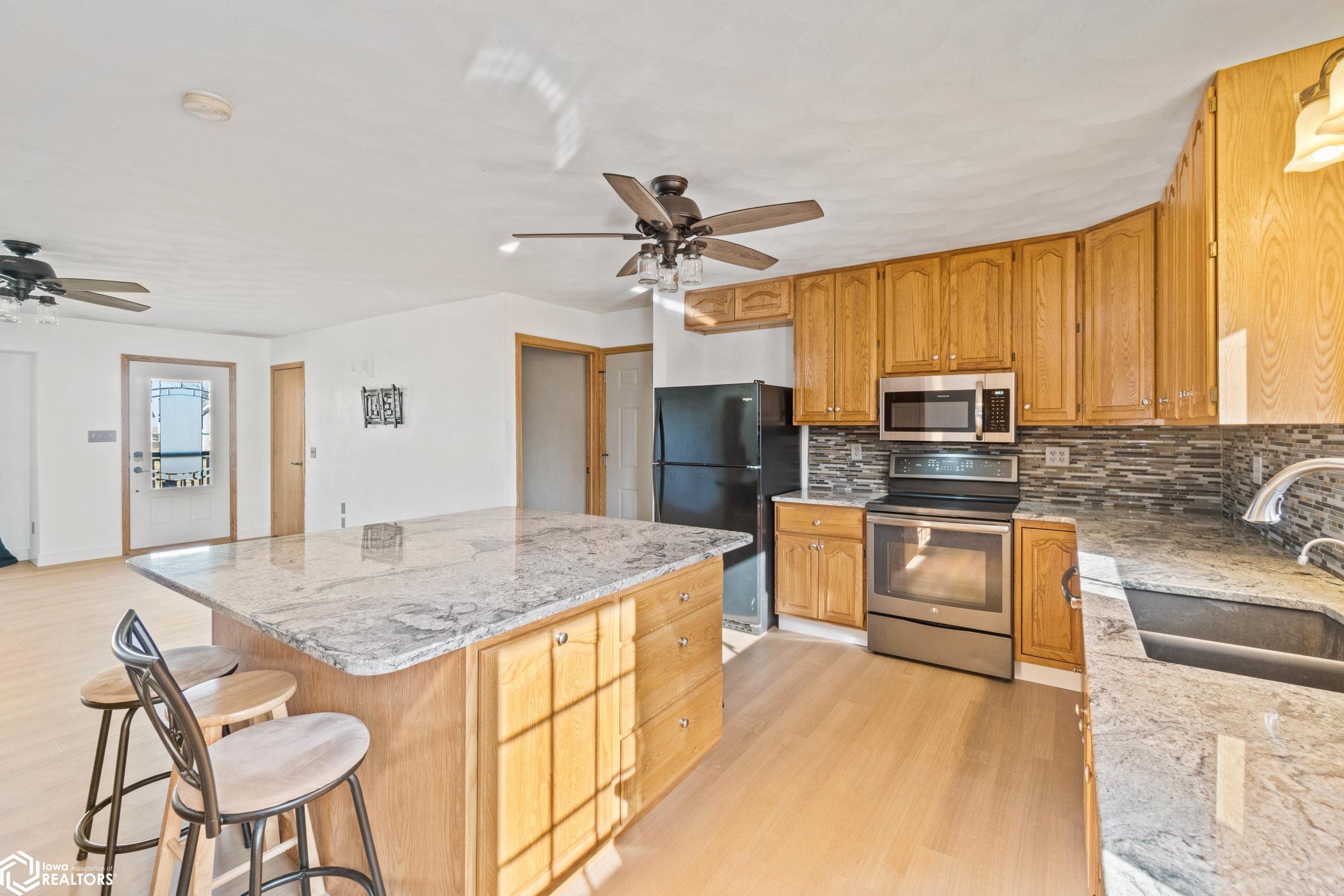 303 NW Hoover Street, Keota, Iowa image 6