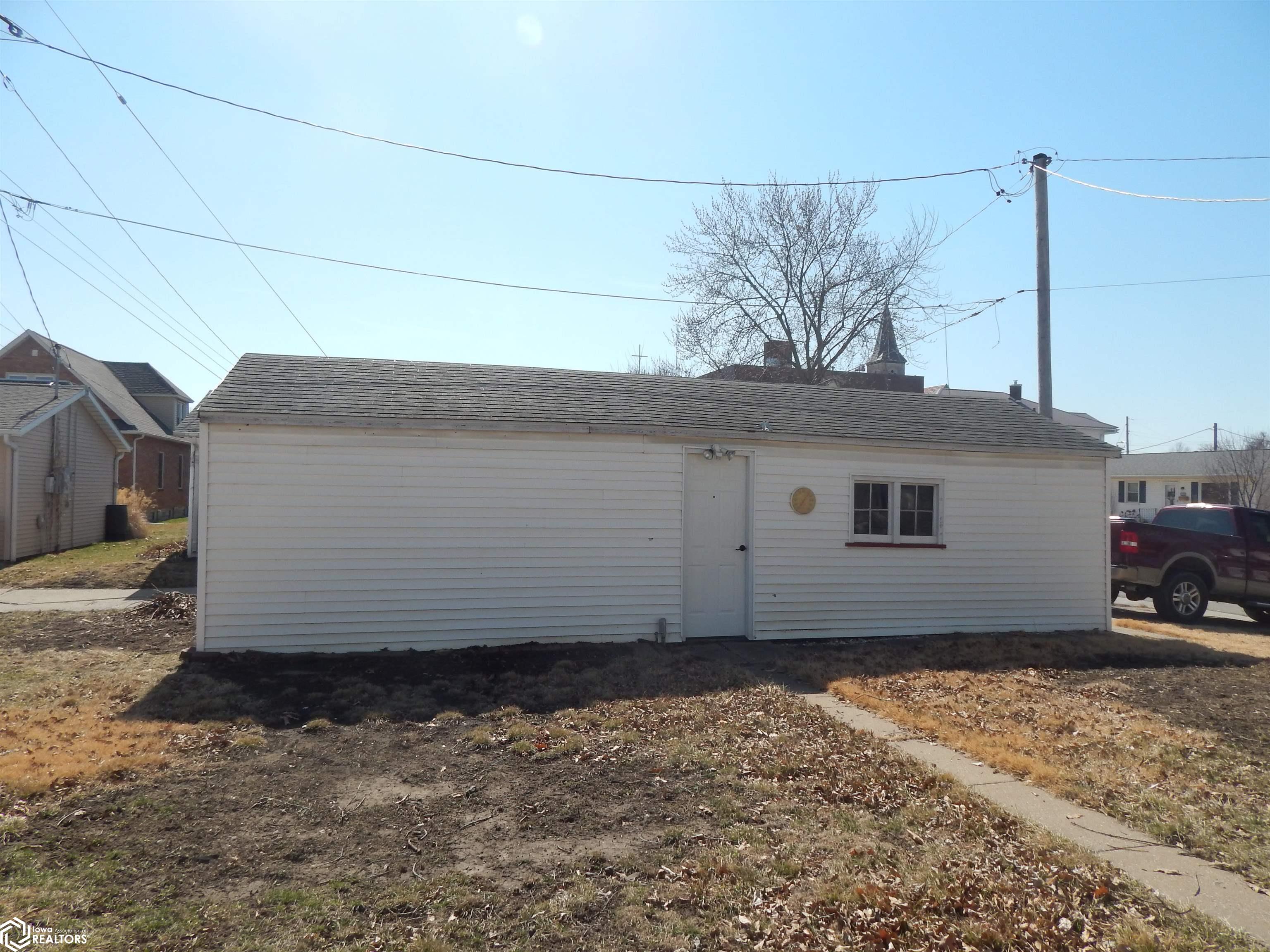 2134 Avenue G, Fort Madison, Iowa image 5