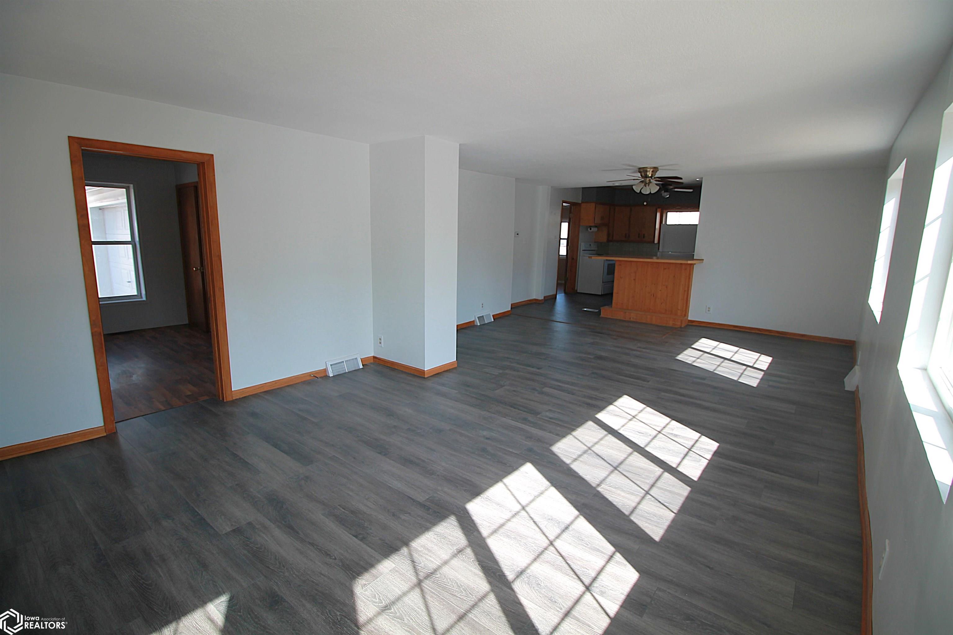 109 N 17th Street, Clarinda, Iowa image 3