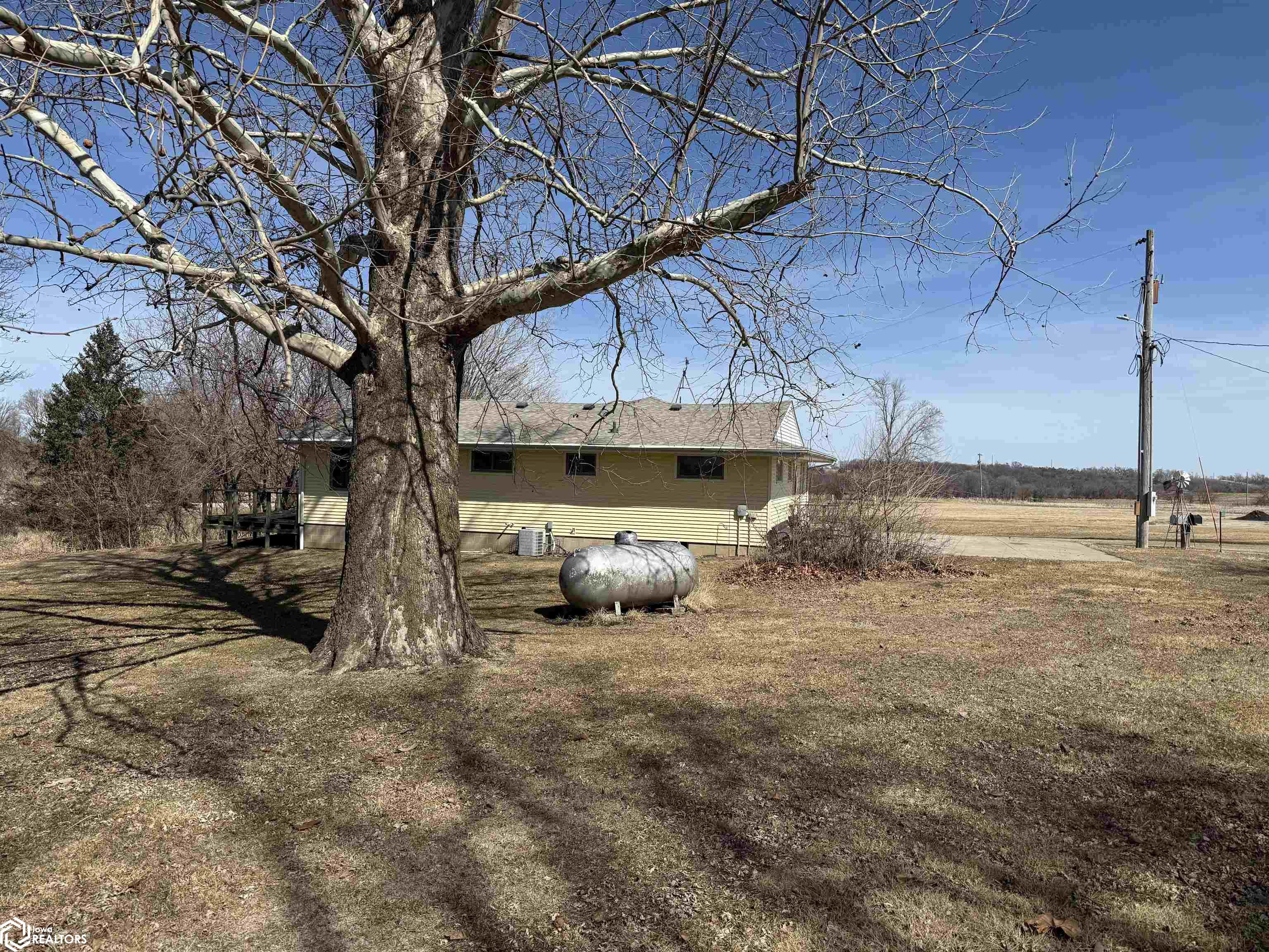 1905 Binford Avenue, State Center, Iowa image 3