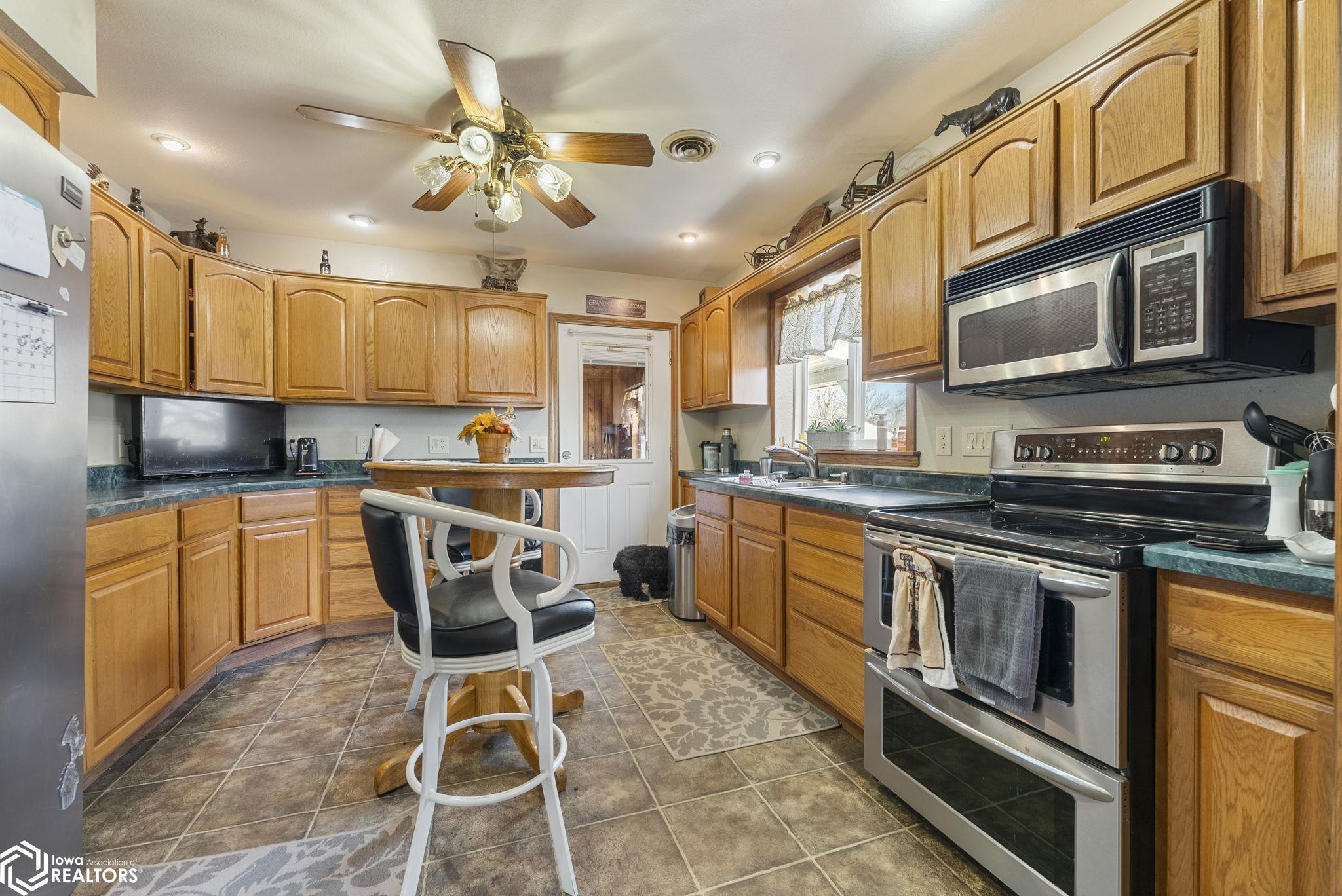 12978 30th Street, Wapello, Iowa image 10