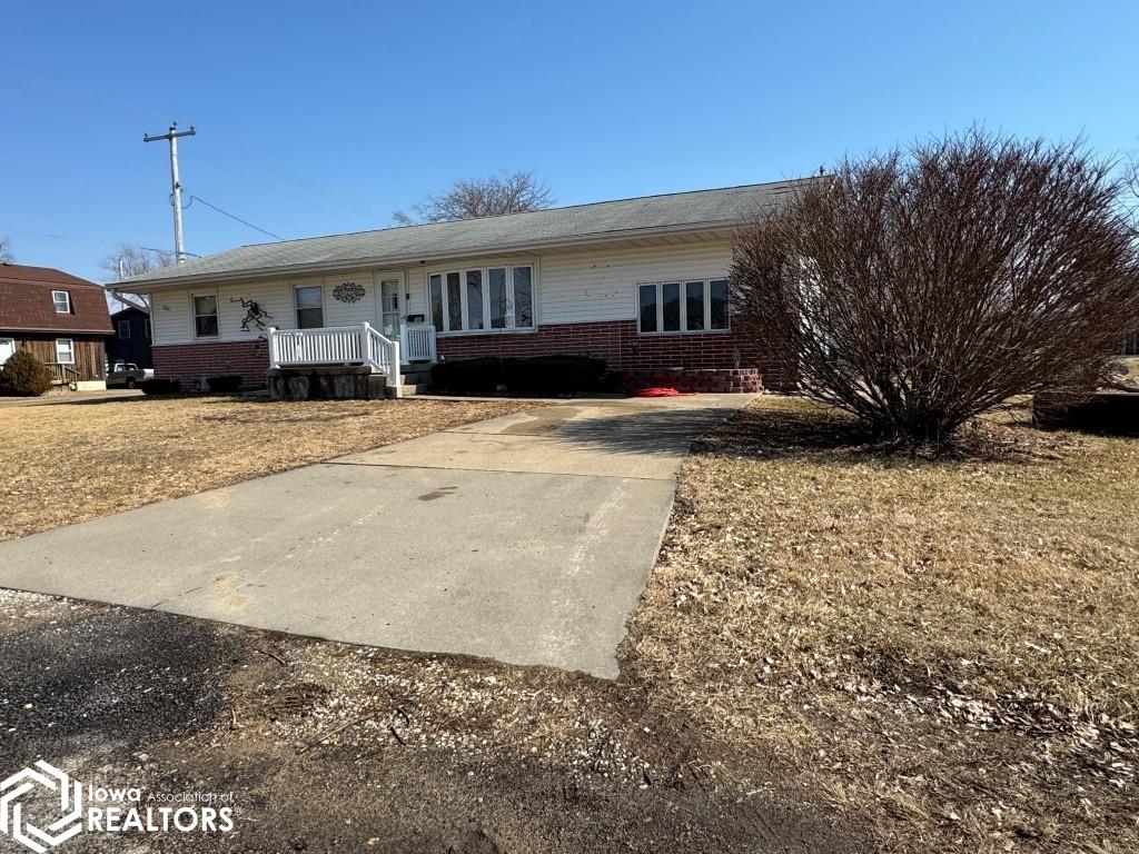 1800 Page Street, Burlington, Iowa image 3